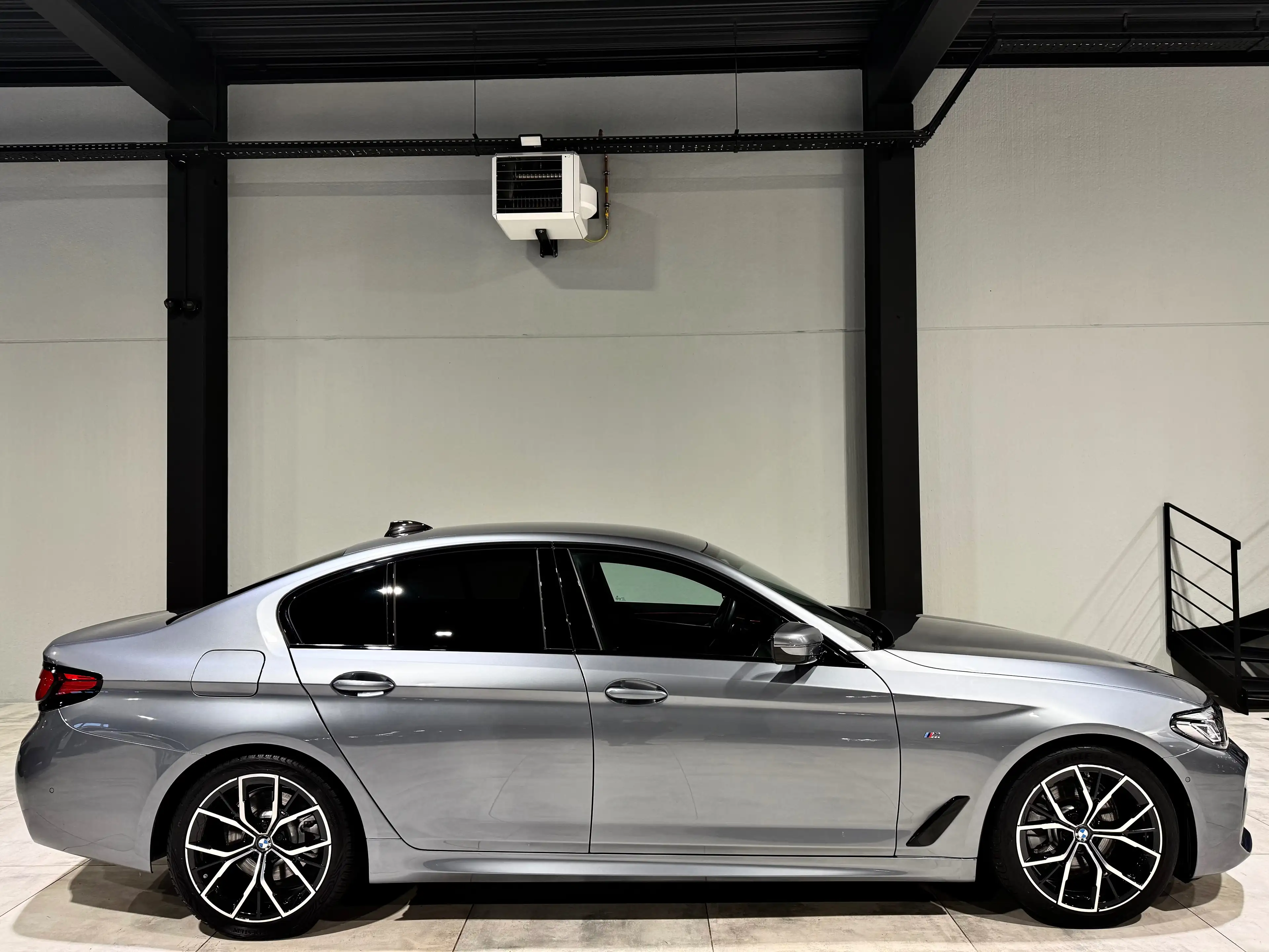 BMW 518 dAS 150CV PACK M" NAVi PRO CARPLAY COCKPiT LED++ — photo 7