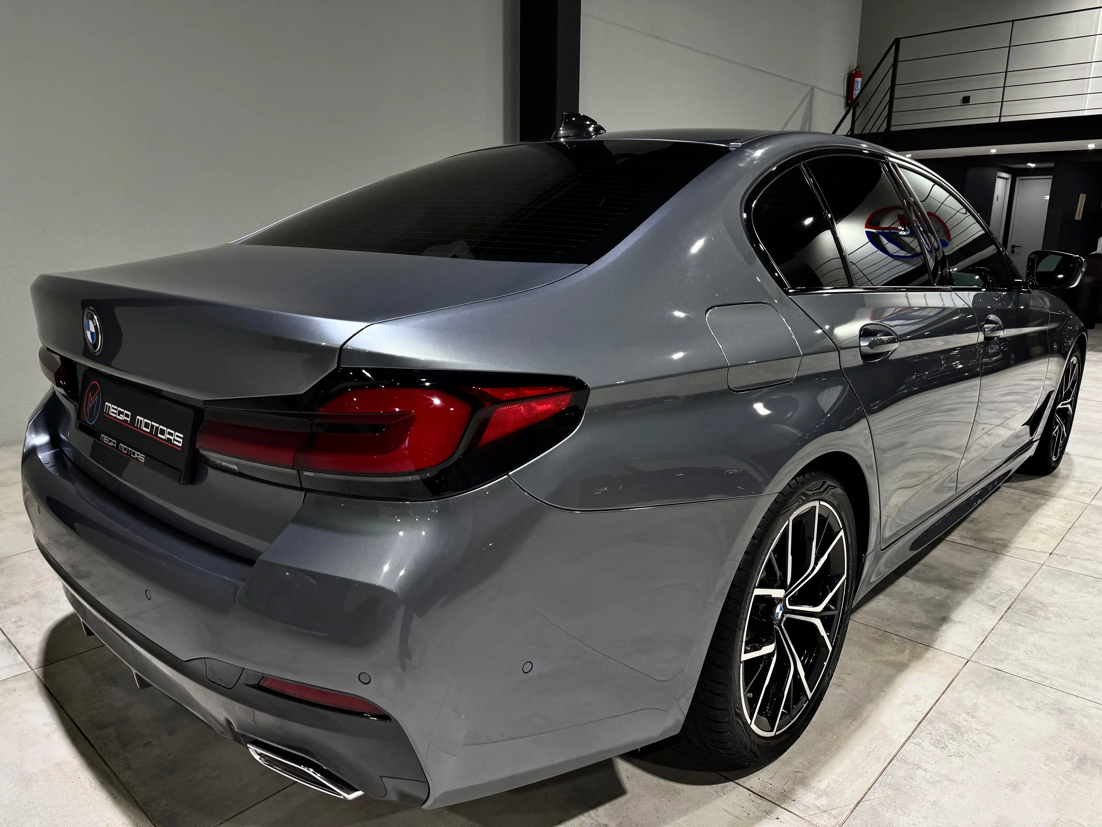 BMW 518 dAS 150CV PACK M" NAVi PRO CARPLAY COCKPiT LED++ — photo 4