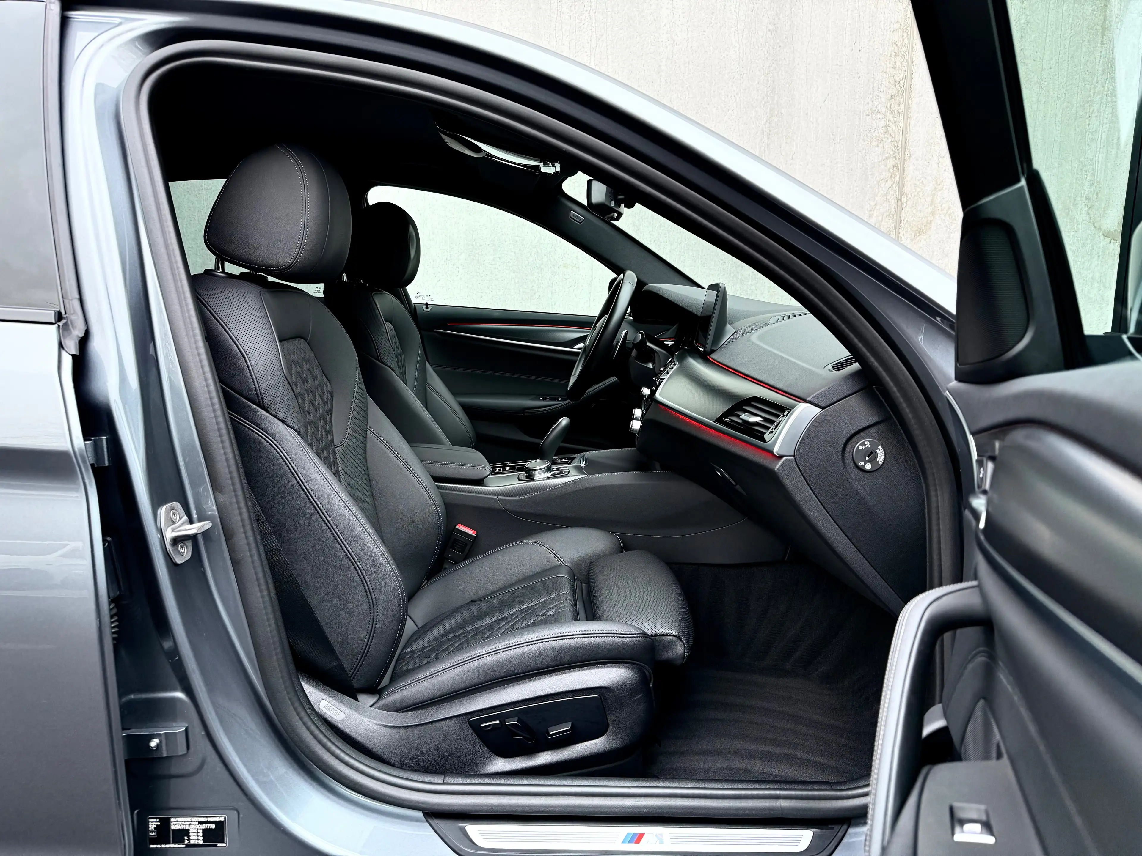 BMW 518 dAS 150CV PACK M" NAVi PRO CARPLAY COCKPiT LED++ — photo 14