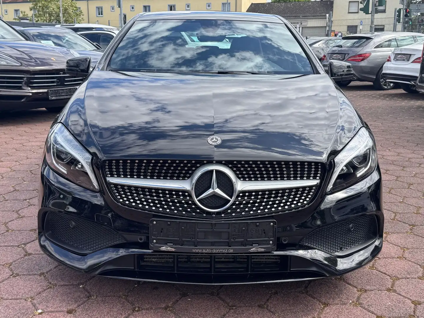 Mercedes-Benz A 180 d AMG LINE AUTOMATIK LED NAVI RFKA Nero - 2