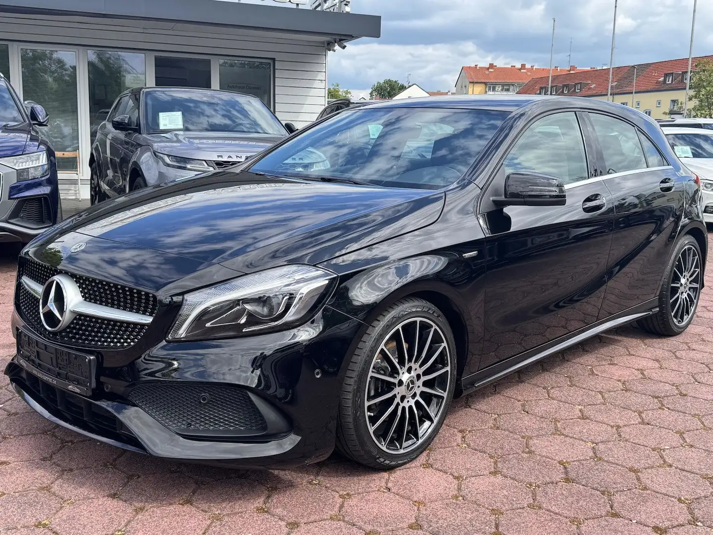 Mercedes-Benz A 180 d AMG LINE AUTOMATIK LED NAVI RFKA Nero - 1