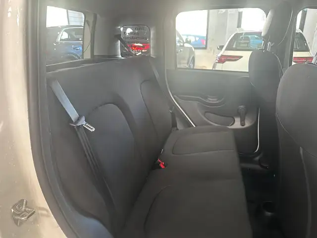 Fiat Panda view 11