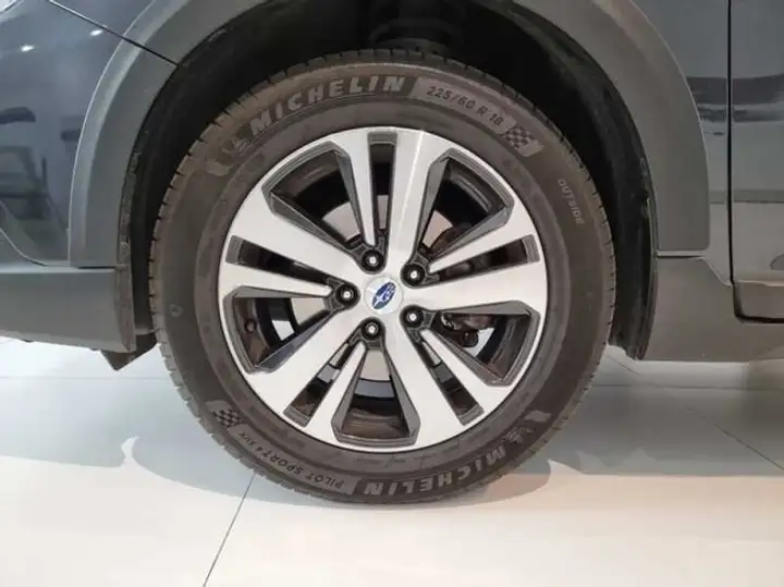 Subaru Outback 2018, foto 23