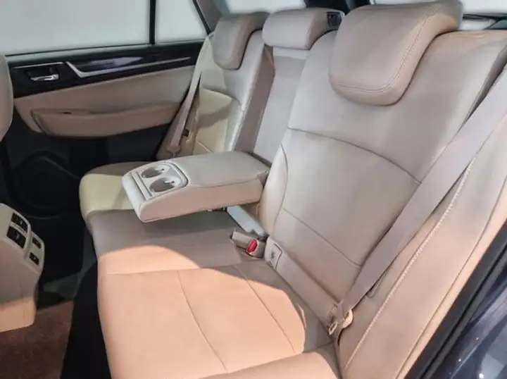 Subaru Outback 2018, foto 16