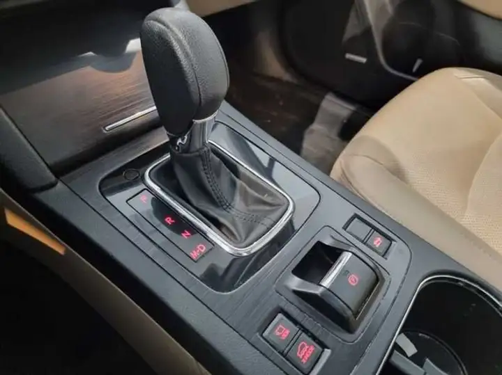 Subaru Outback 2018, foto 11