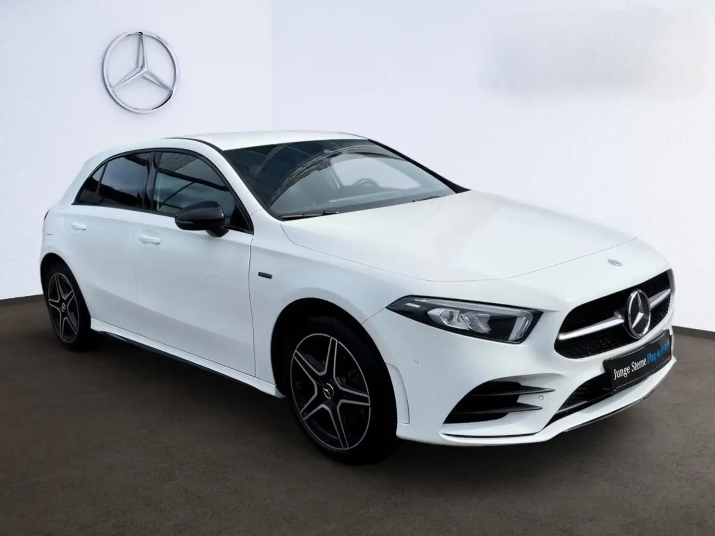 Mercedes-Benz A 250 E-PHEV AMG EDITION LED/PRIVA/CONNECT/ASSIST/PDC Bianco - 2