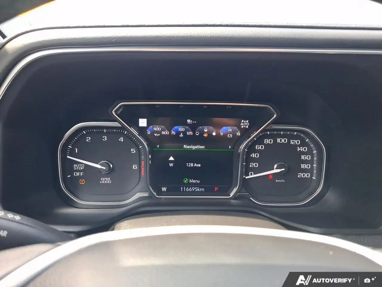 GMC Yukon снимка GMC Yukon