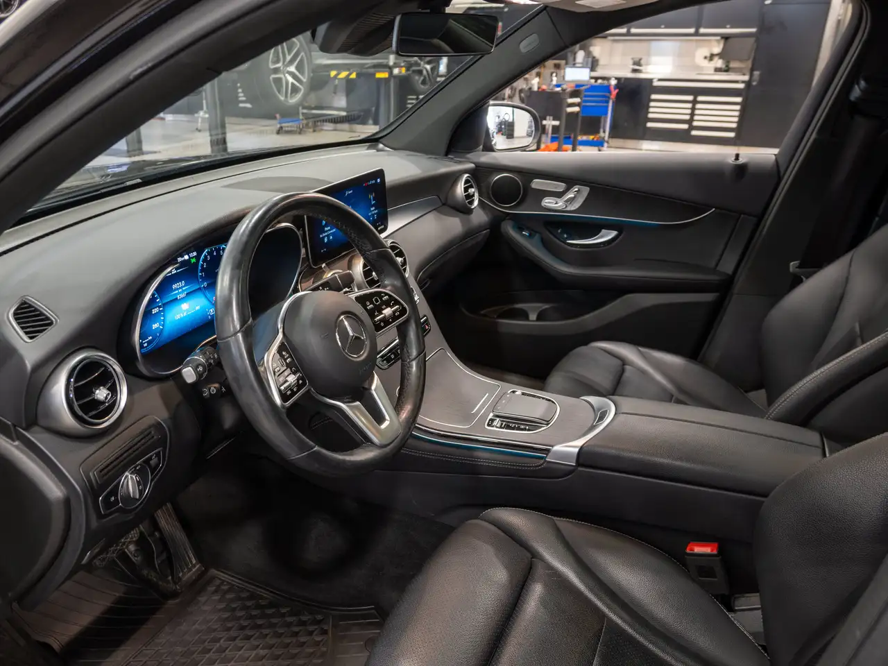Mercedes-Benz GLC photo Mercedes-Benz GLC