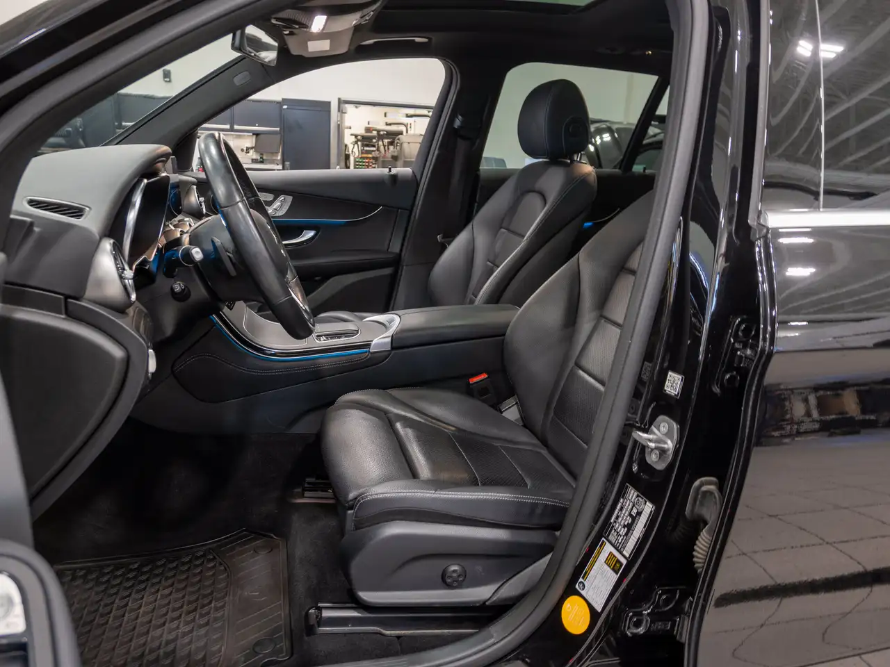 Mercedes-Benz GLC photo Mercedes-Benz GLC