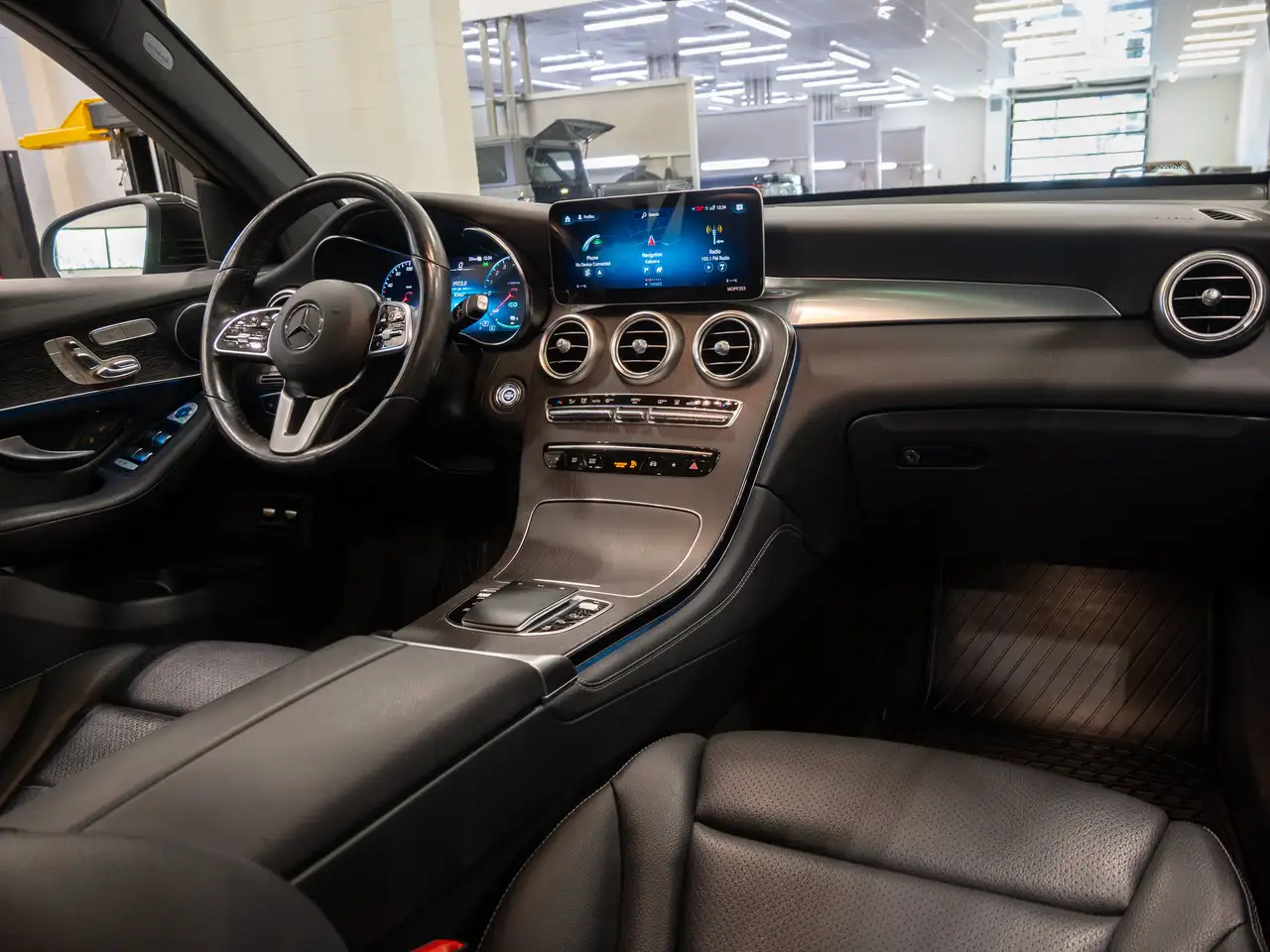 Mercedes-Benz GLC photo Mercedes-Benz GLC