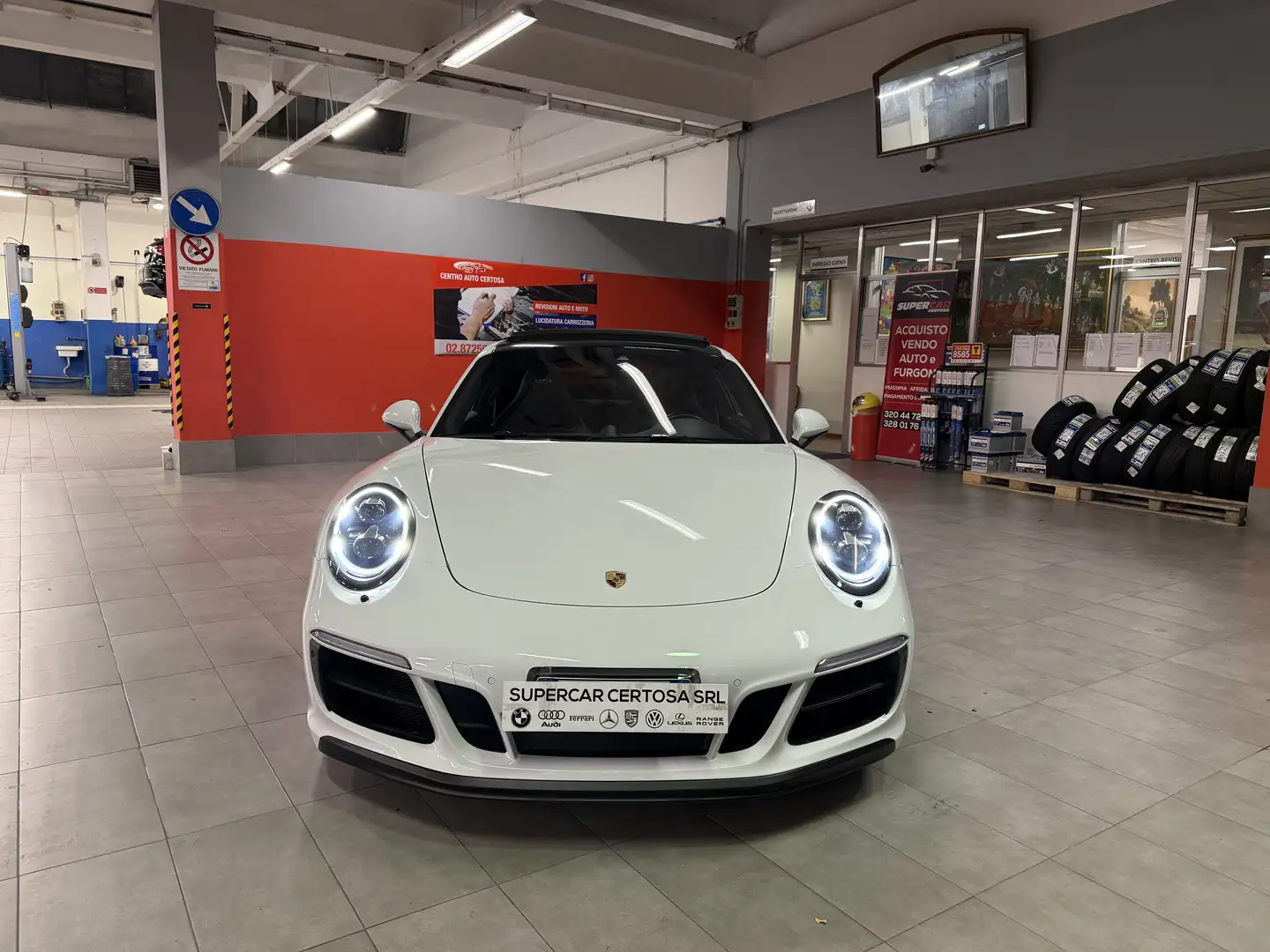 Porsche 911 Coupe 3.0 Carrera GTS auto STRA FULL Weiß - 2