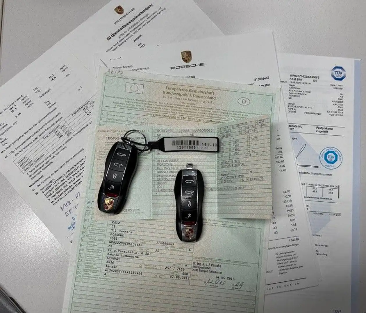 Porsche 991 Carrera Cabriolet PDK Garagenbrand Noir - 2