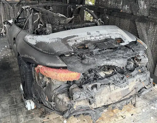 Porsche 991 Carrera Cabriolet PDK Garagenbrand