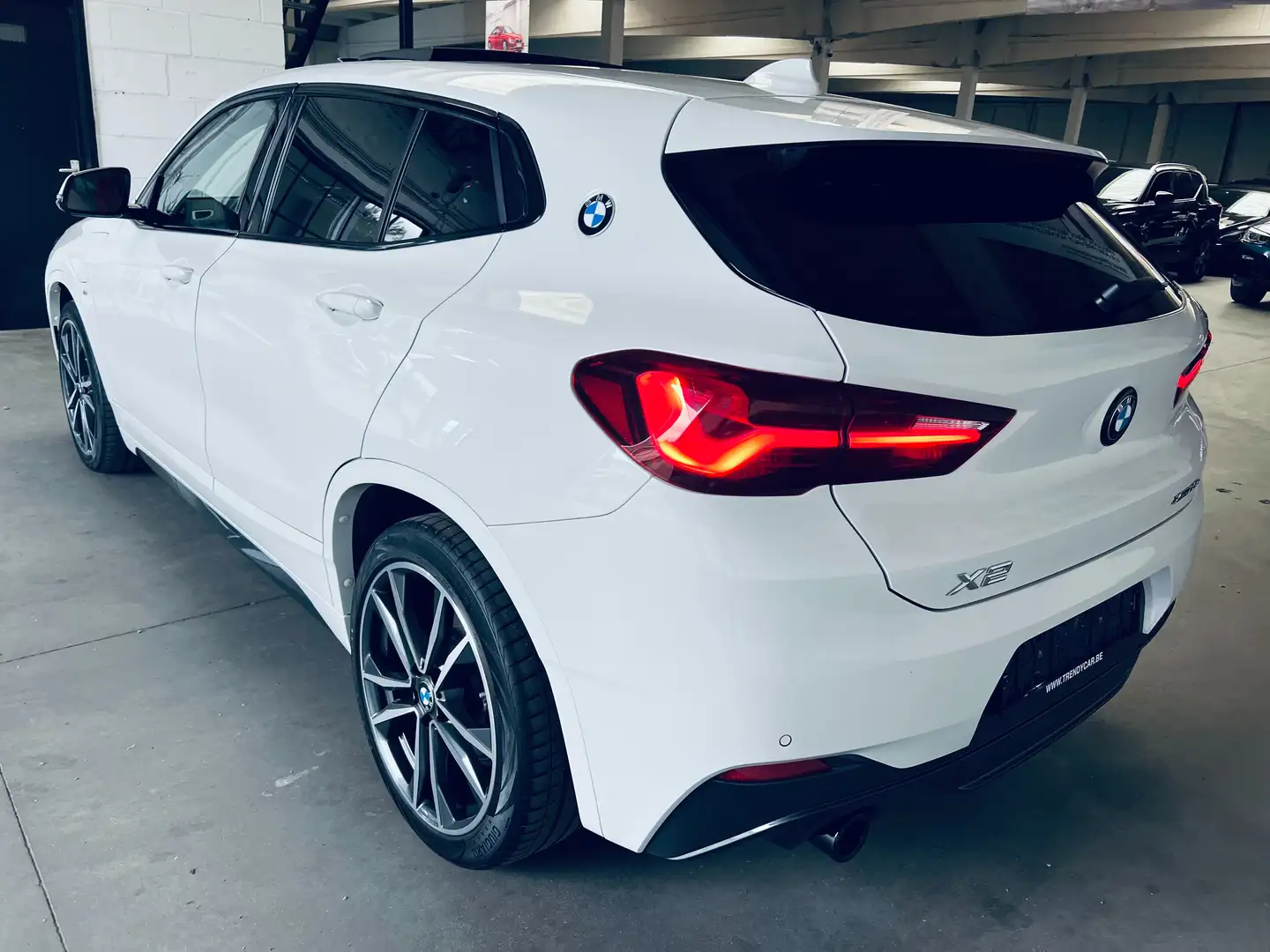 BMW X2 PHEV xDrive25e+PACK M+HUD+GPS+PANO+CARNET+GARANTIE Blanc - 2