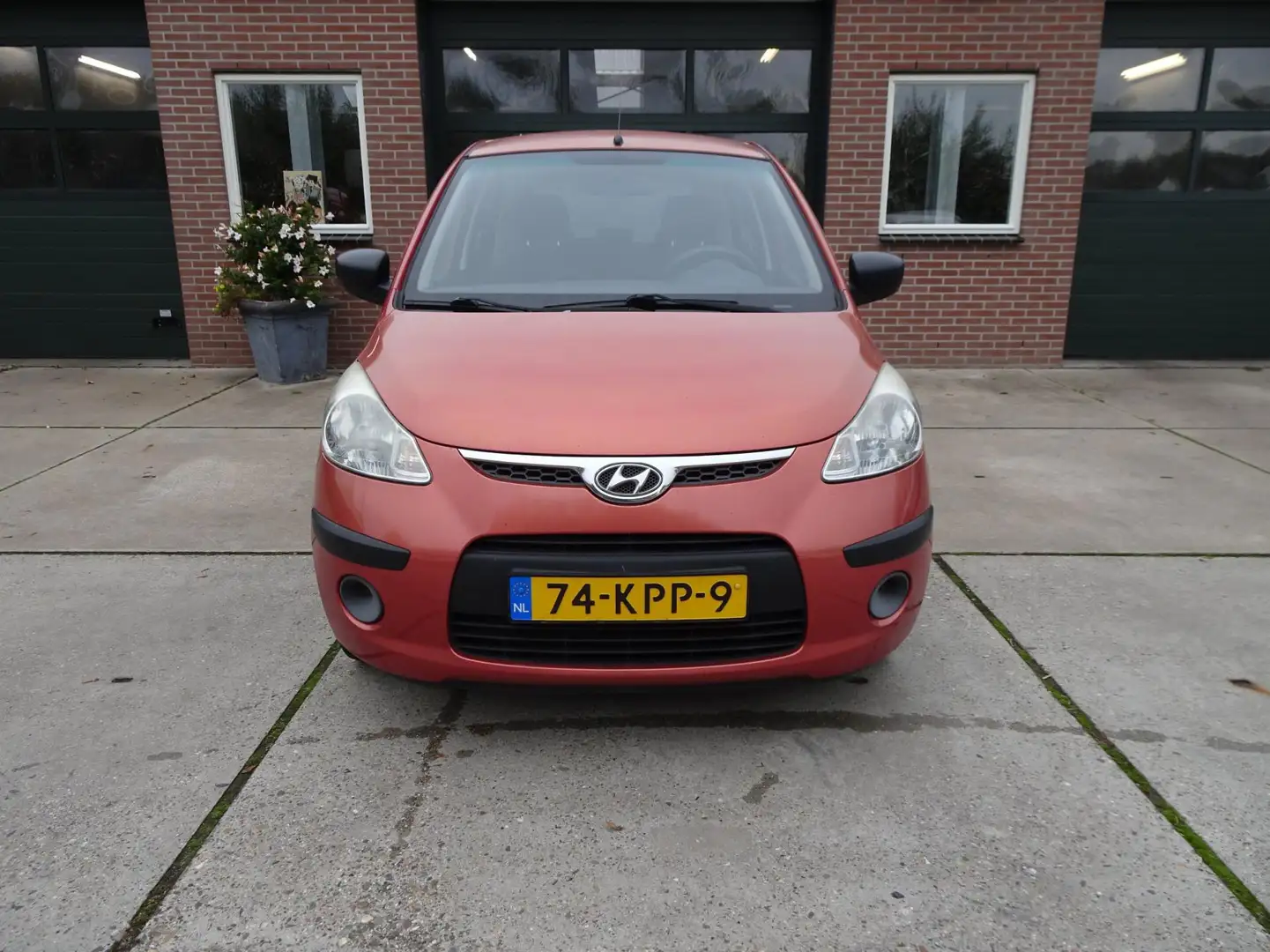 Hyundai i10 1.1 Active Cool Rood - 2