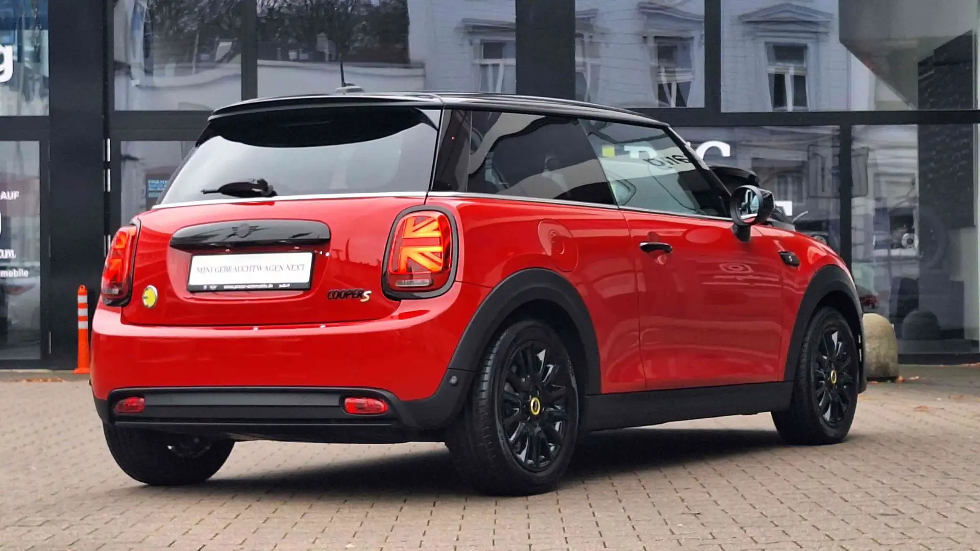 MINI Cooper SE LED Navi Pano HuD H/K RFK PA DA Shz Rot - 2