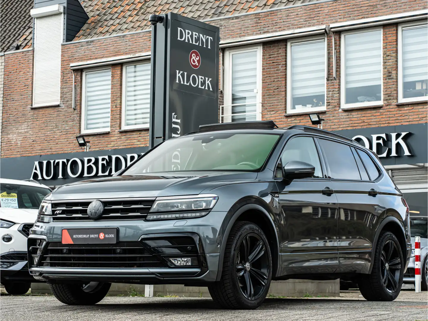 Volkswagen Tiguan Allspace 1.5 TSI Highline Business R-Line 7p. ORG NL PANO L Gris - 1