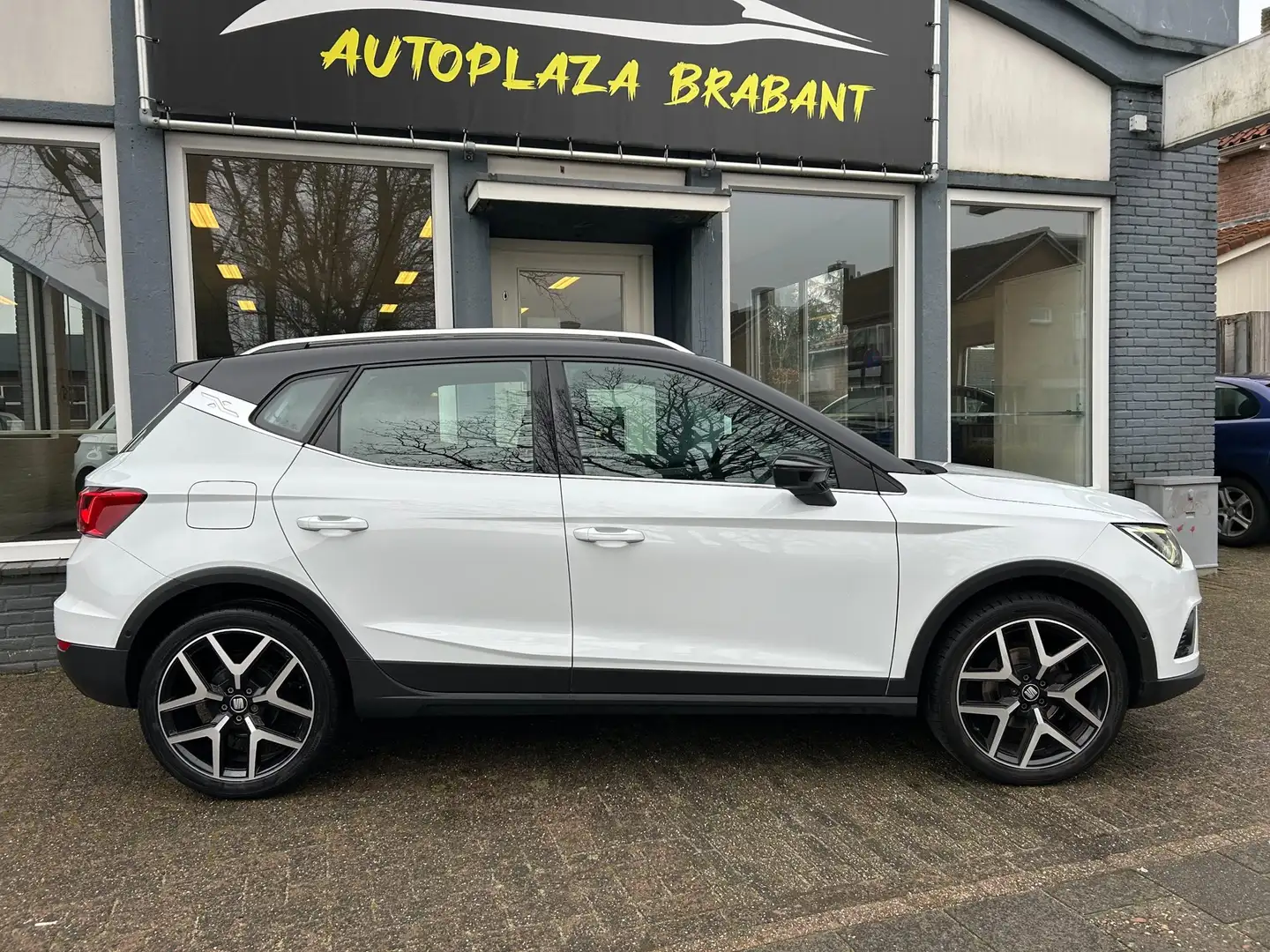 SEAT Arona 1.0 TSI FR / CLIMAT / ACHTERUIT RIJ CAMERA / NAVI Weiß - 2