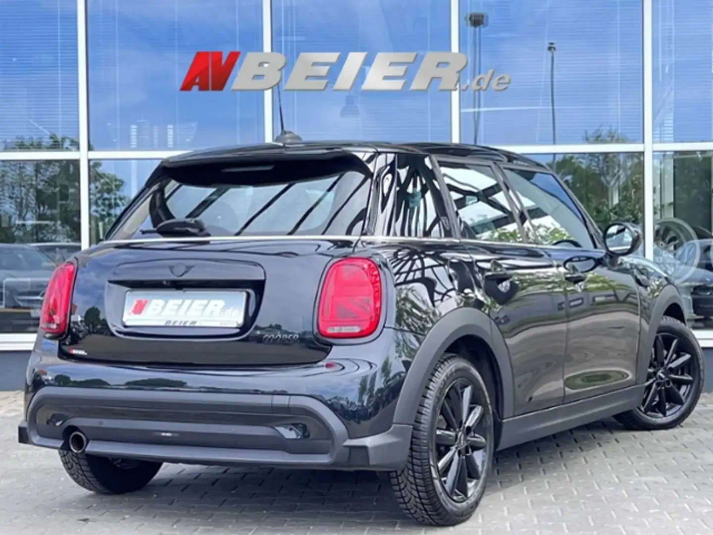 MINI Cooper Leder Sportsitz LED Kamera DAB ankl.Spiegel Yours Černá - 2