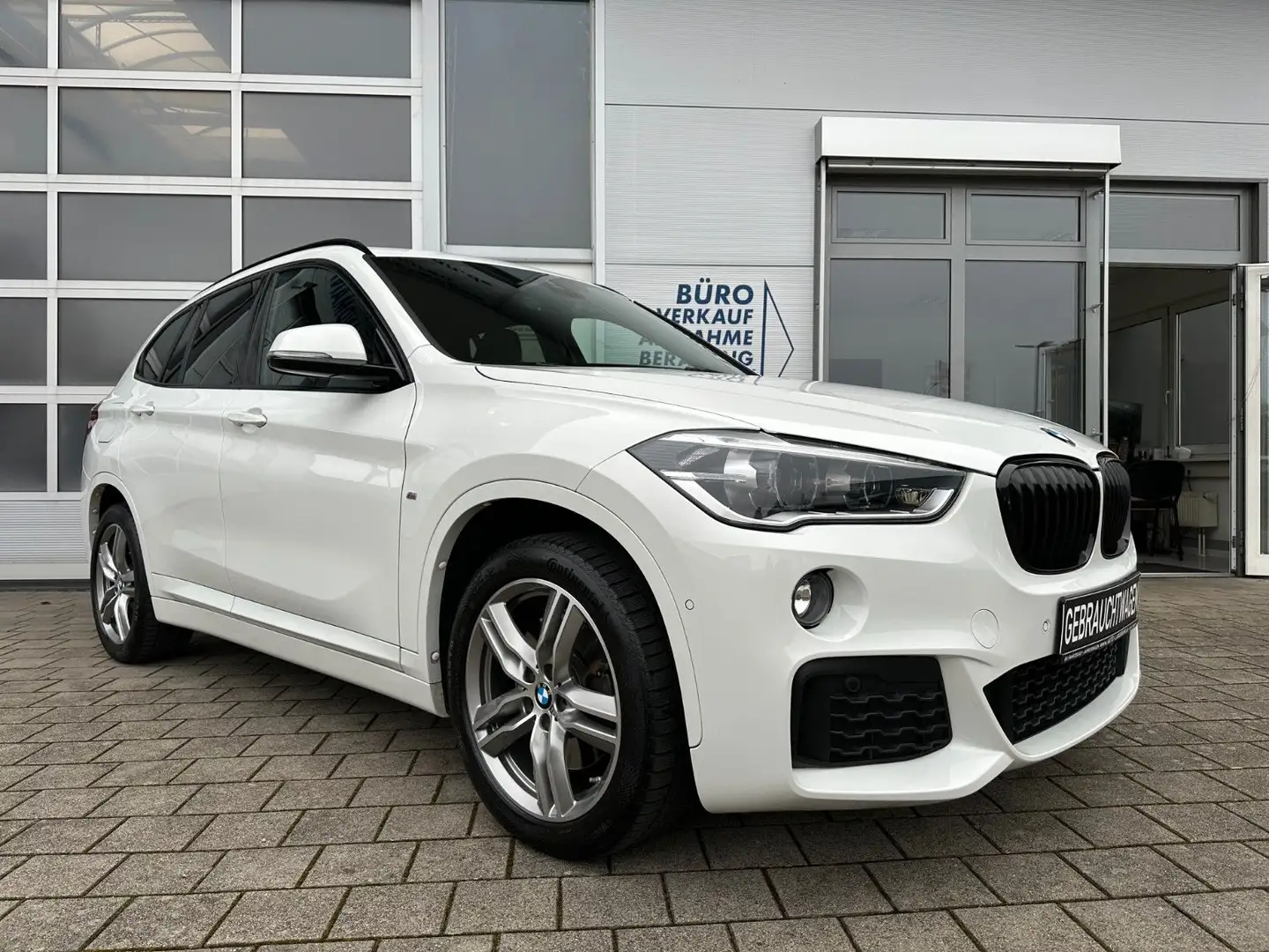 BMW X1 xDrive20d M Sport Sp.-Autom. 2HD NAVI AHK 18" Weiß - 2