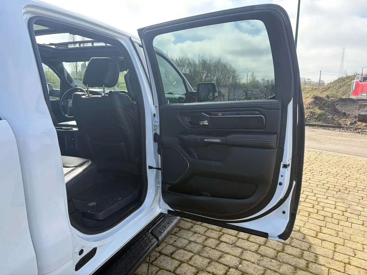 Dodge RAM 2023 — фото 13