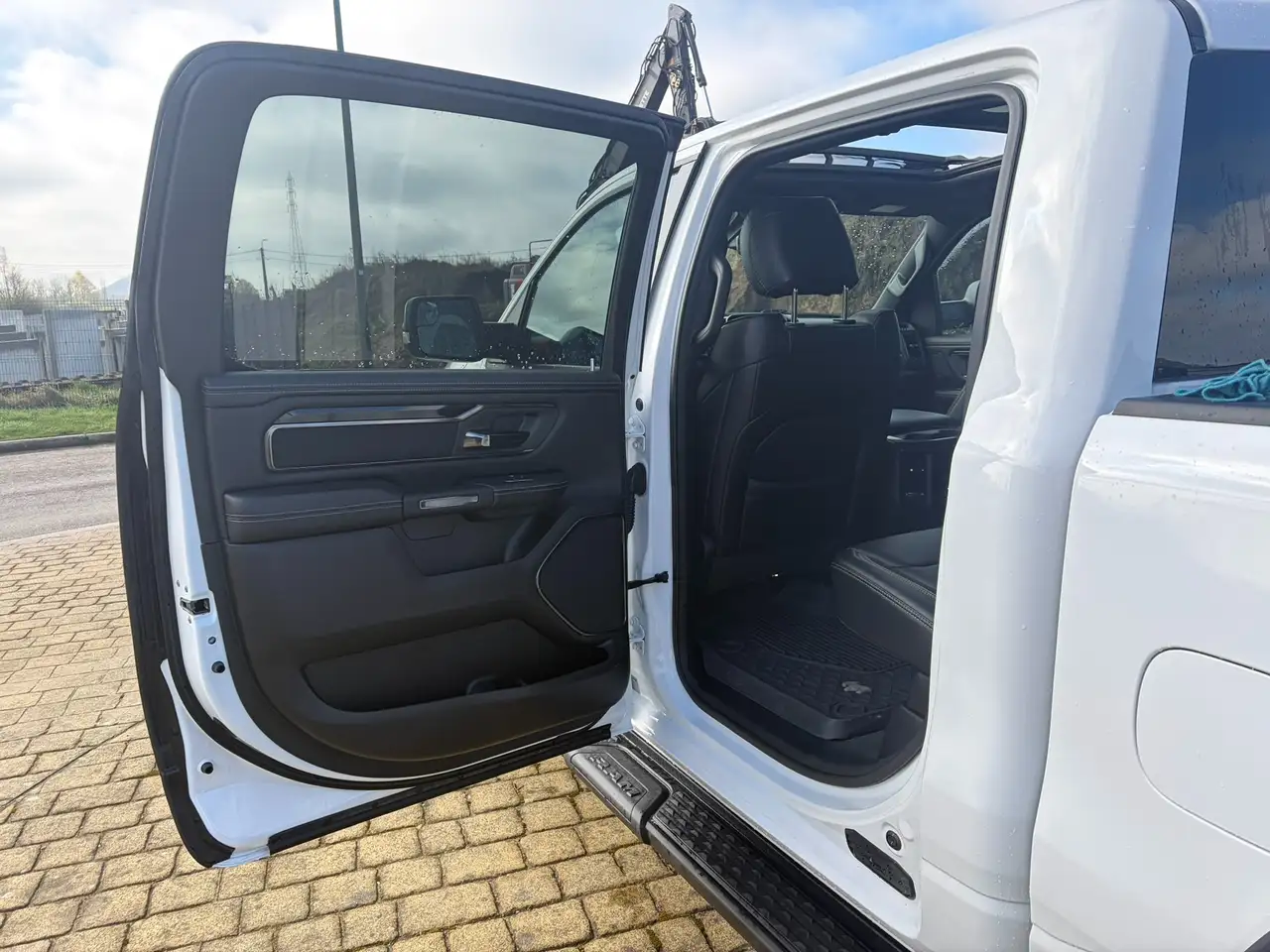 Dodge RAM 2023 — фото 11