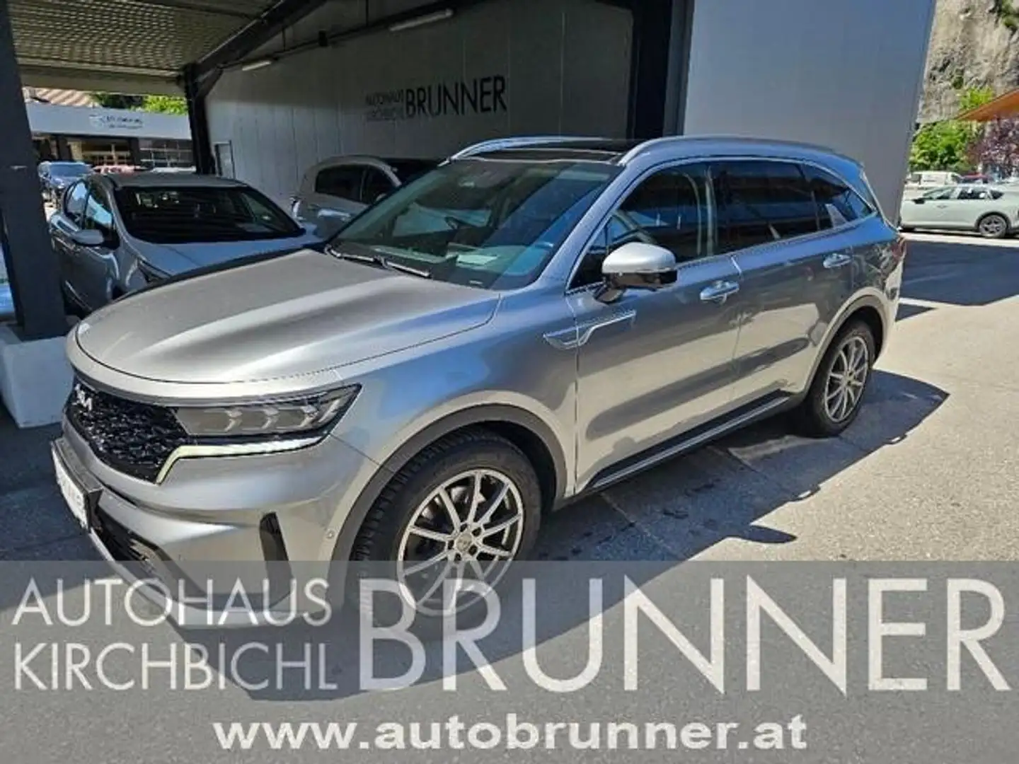 Kia Sorento 2,2 CRDi SCR AWD Platin DCT Grau - 1