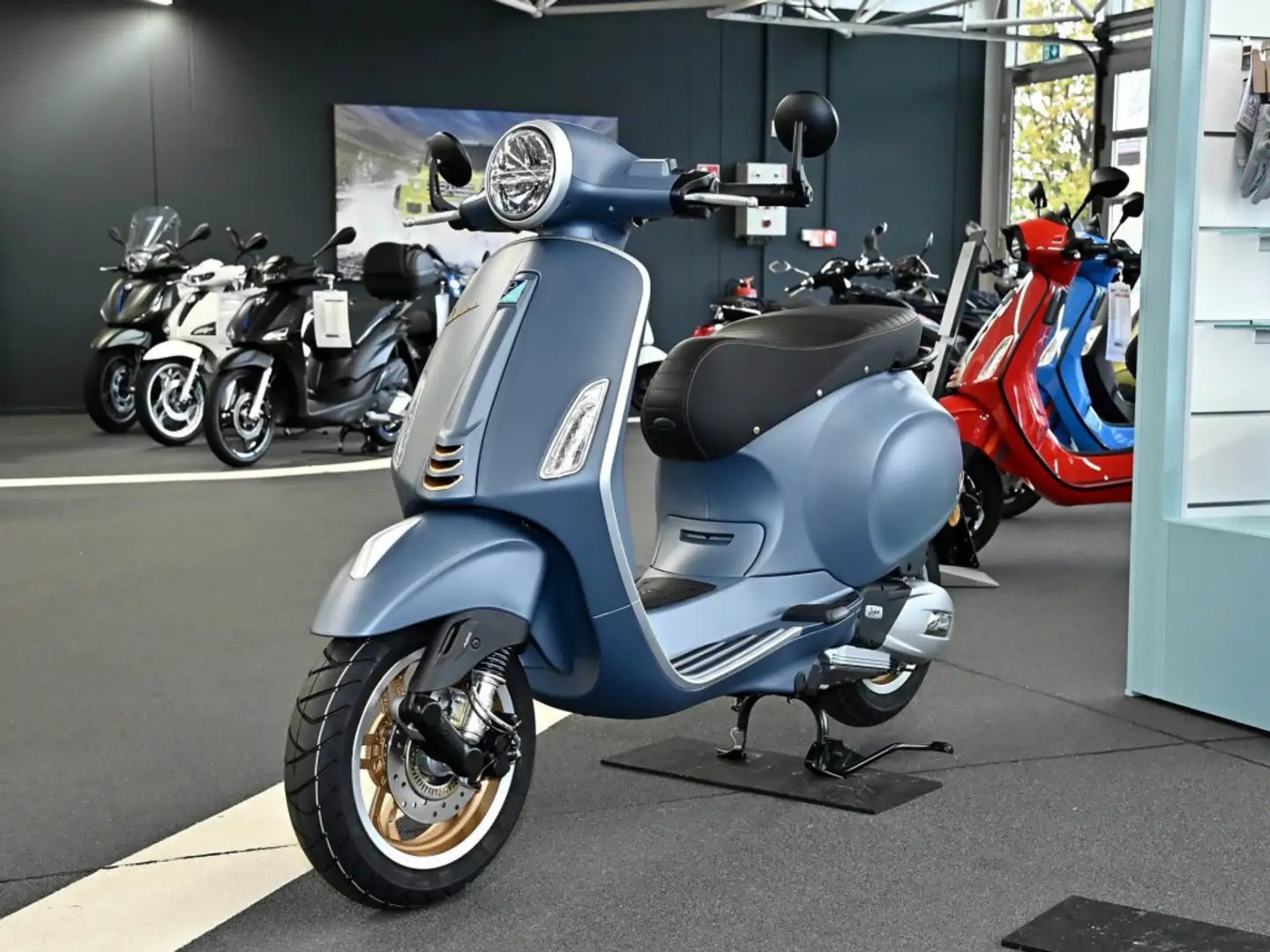 Vespa Primavera Officina 8 150 Azul - 2