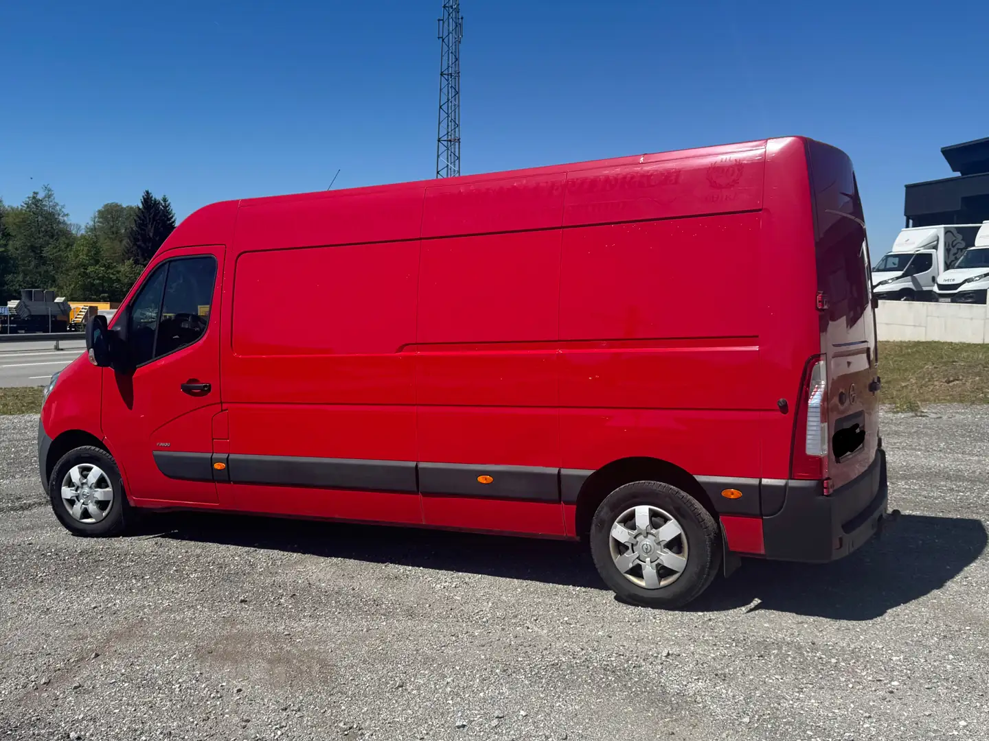 Opel Movano Rot - 1