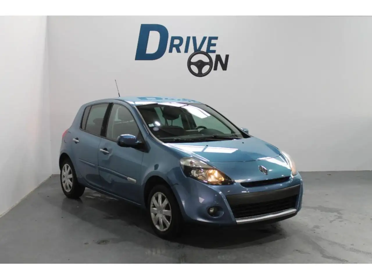 Renault Clio TCe - 100 III BERLINE Dynamique TomTom P