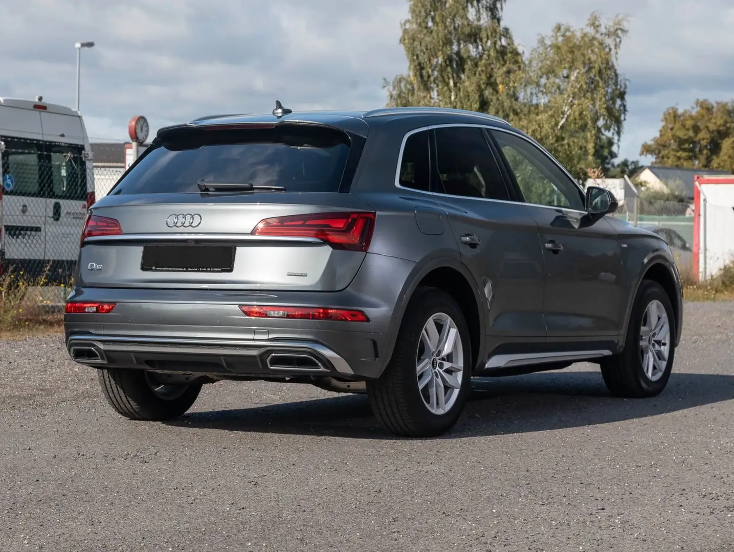 Audi Q5 45 TFSI QUATTRO S-LINE/DRIVE SELECT/ PANORAMA Grau - 2