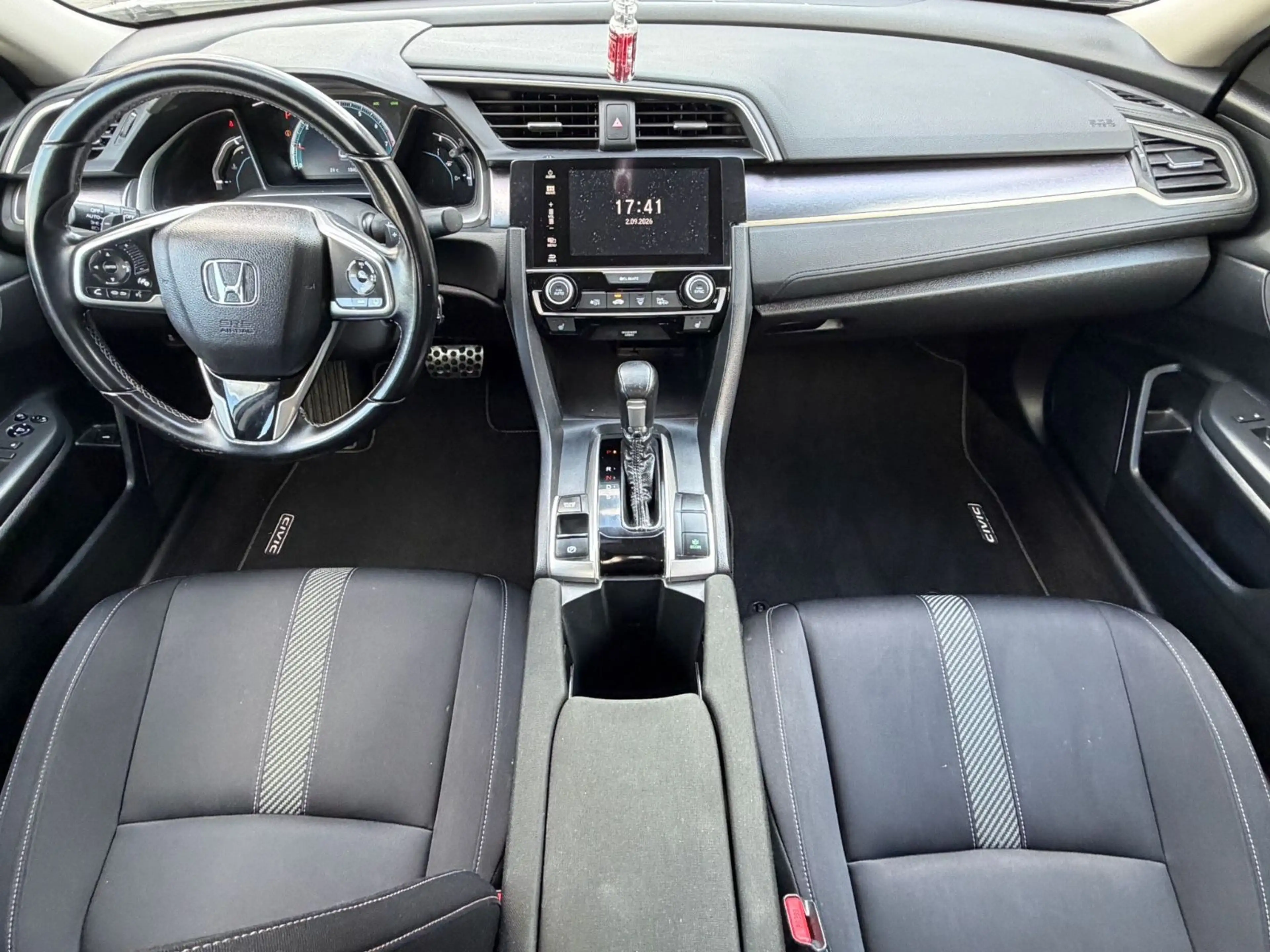 Honda Civic 1.5 Elegance KAMERA*SITZHEIZUNG*CARPLAY* — photo 13
