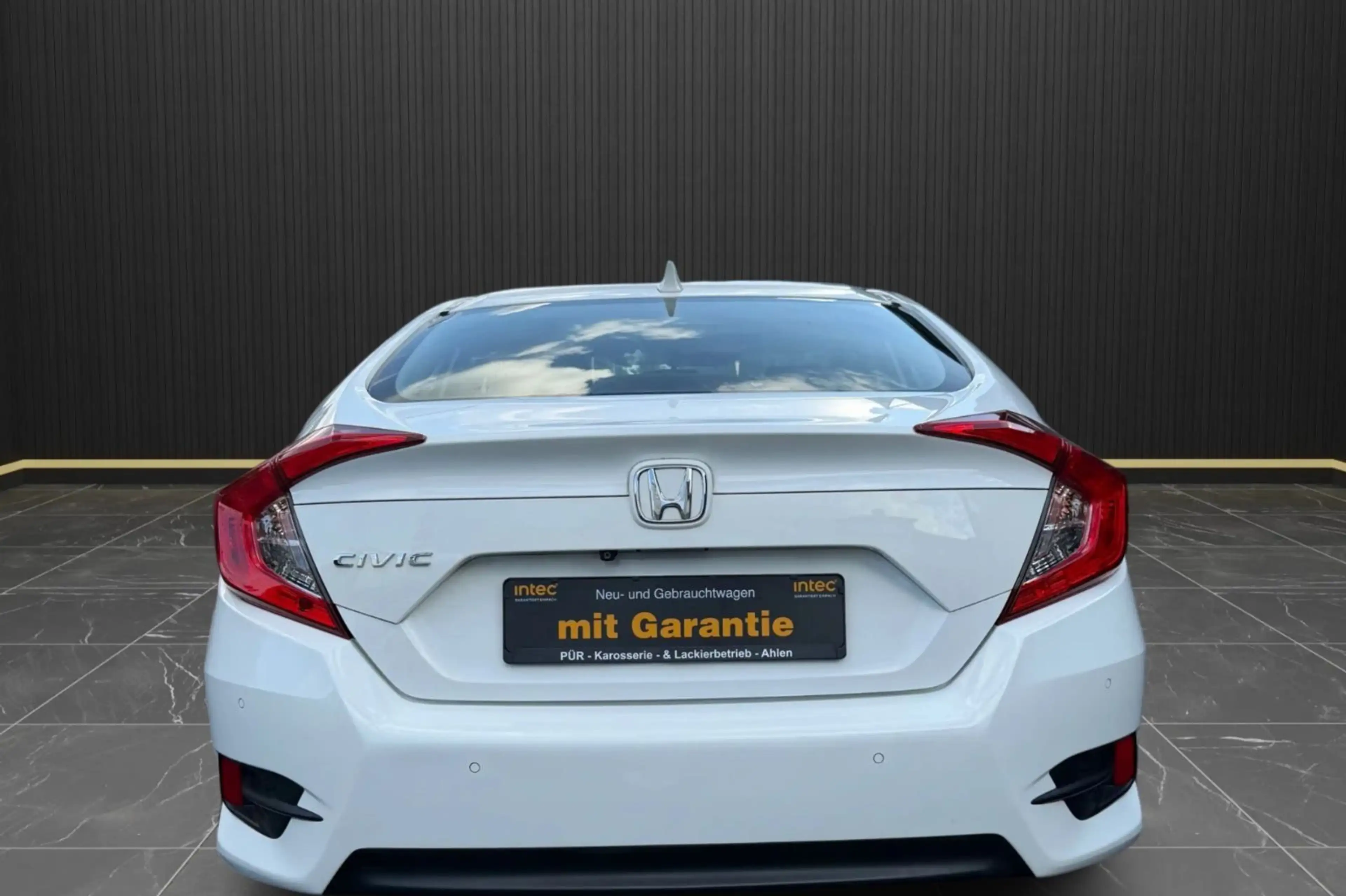 Honda Civic 1.5 Elegance KAMERA*SITZHEIZUNG*CARPLAY* — photo 4