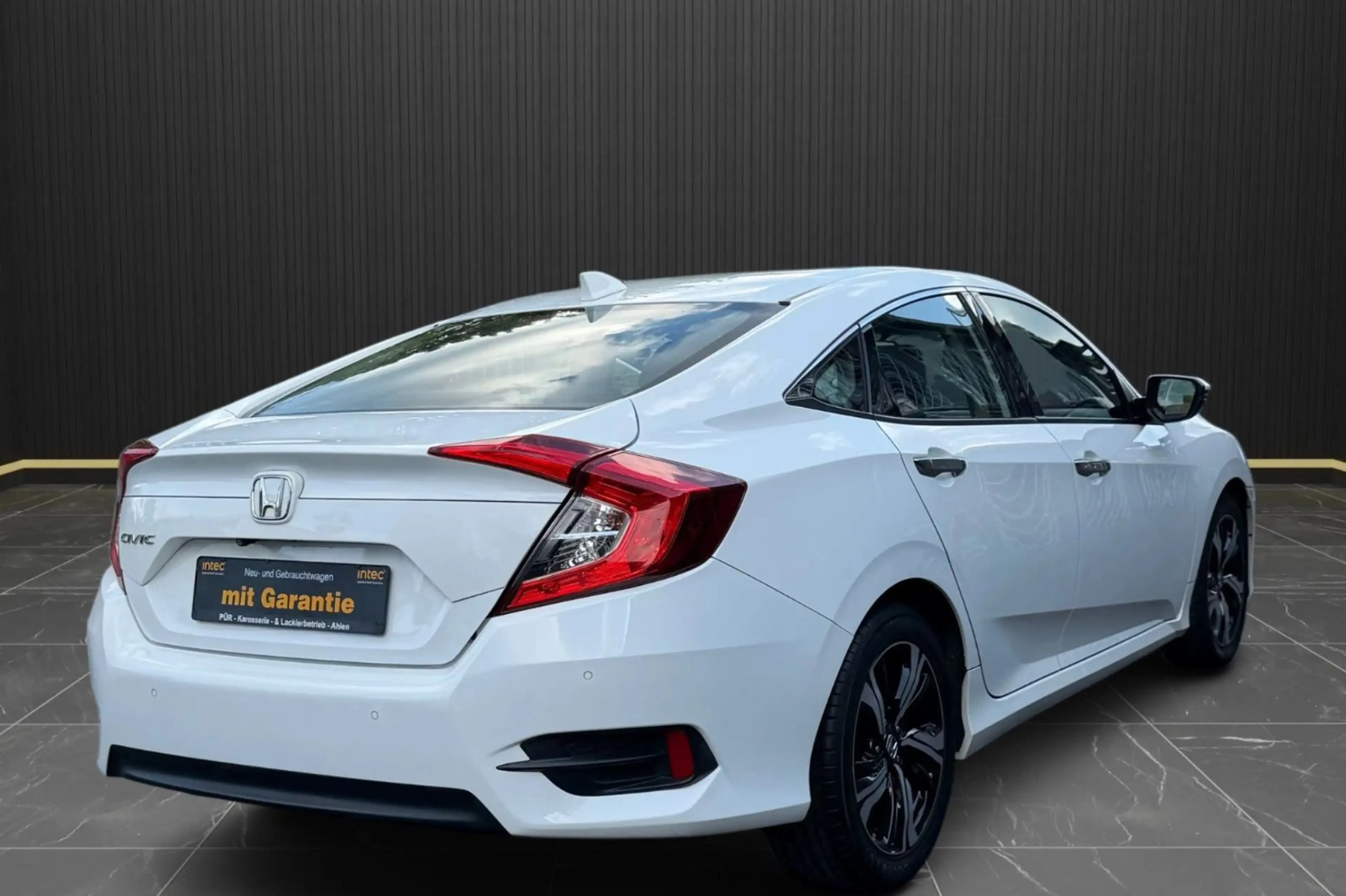 Honda Civic 1.5 Elegance KAMERA*SITZHEIZUNG*CARPLAY* — photo 5