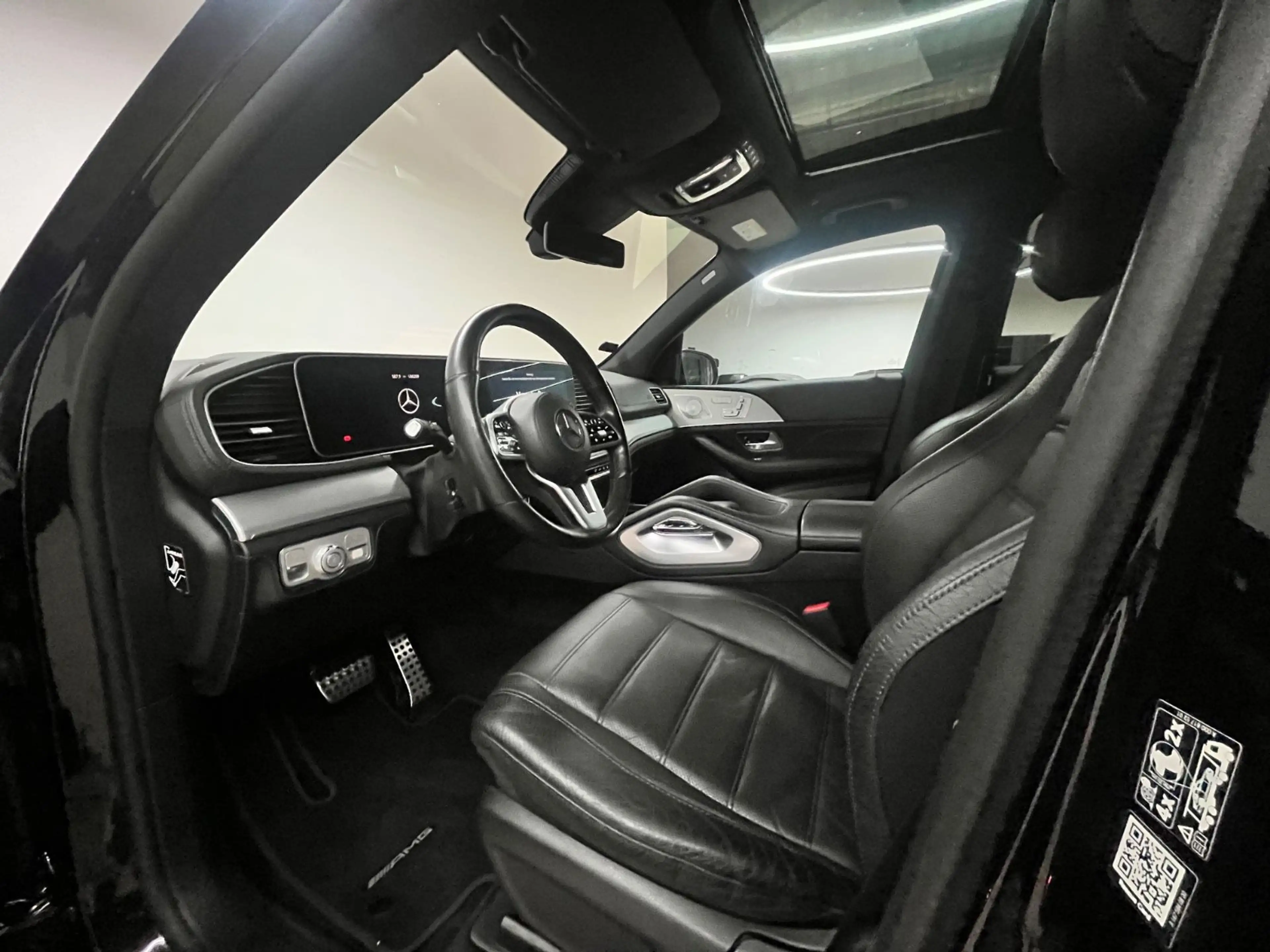 Mercedes-Benz GLS 400 d 4MATIC PANO HEADUP 7-Sitzer AMG NightP — photo 12