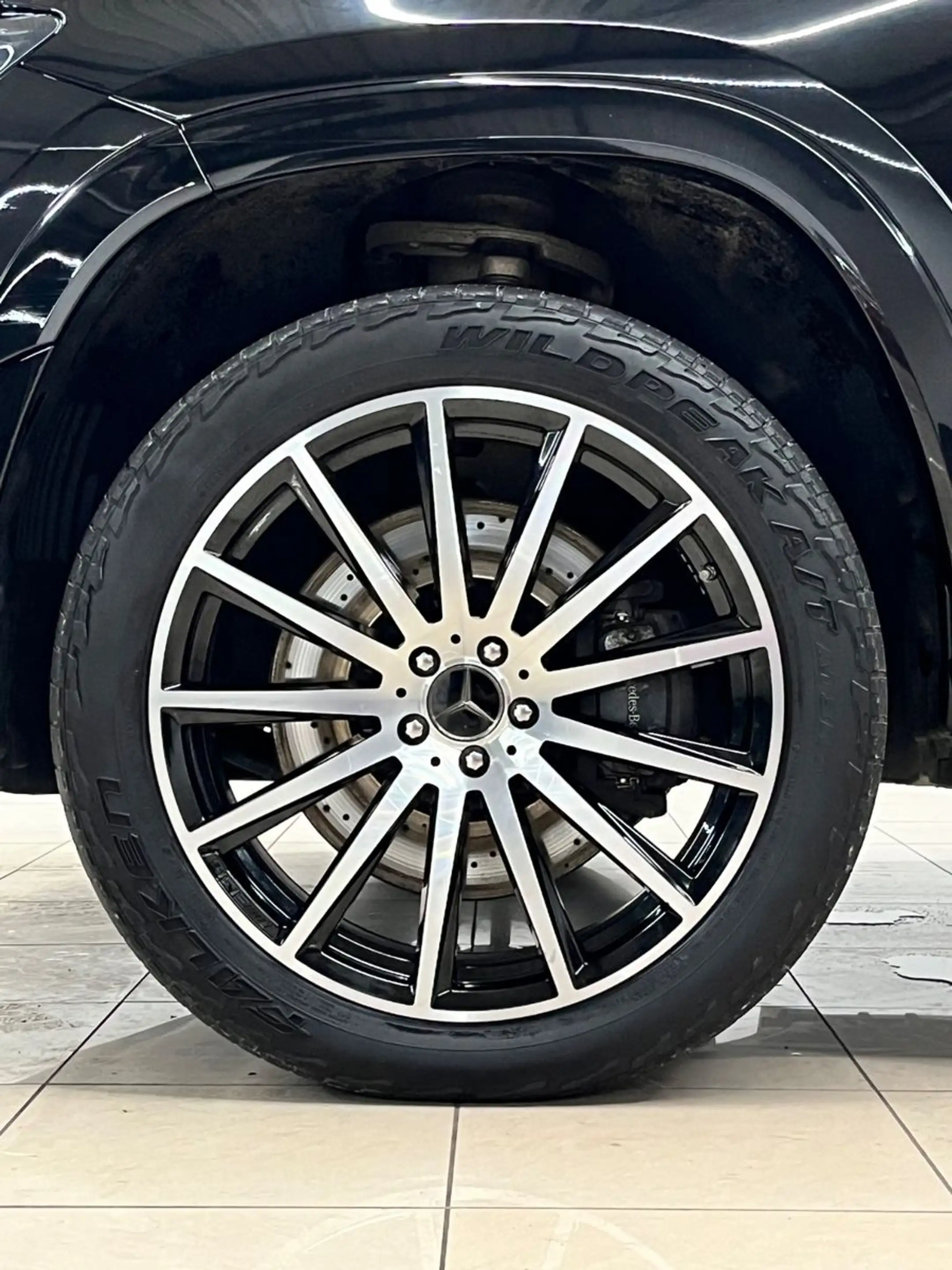 Mercedes-Benz GLS 400 d 4MATIC PANO HEADUP 7-Sitzer AMG NightP — photo 7