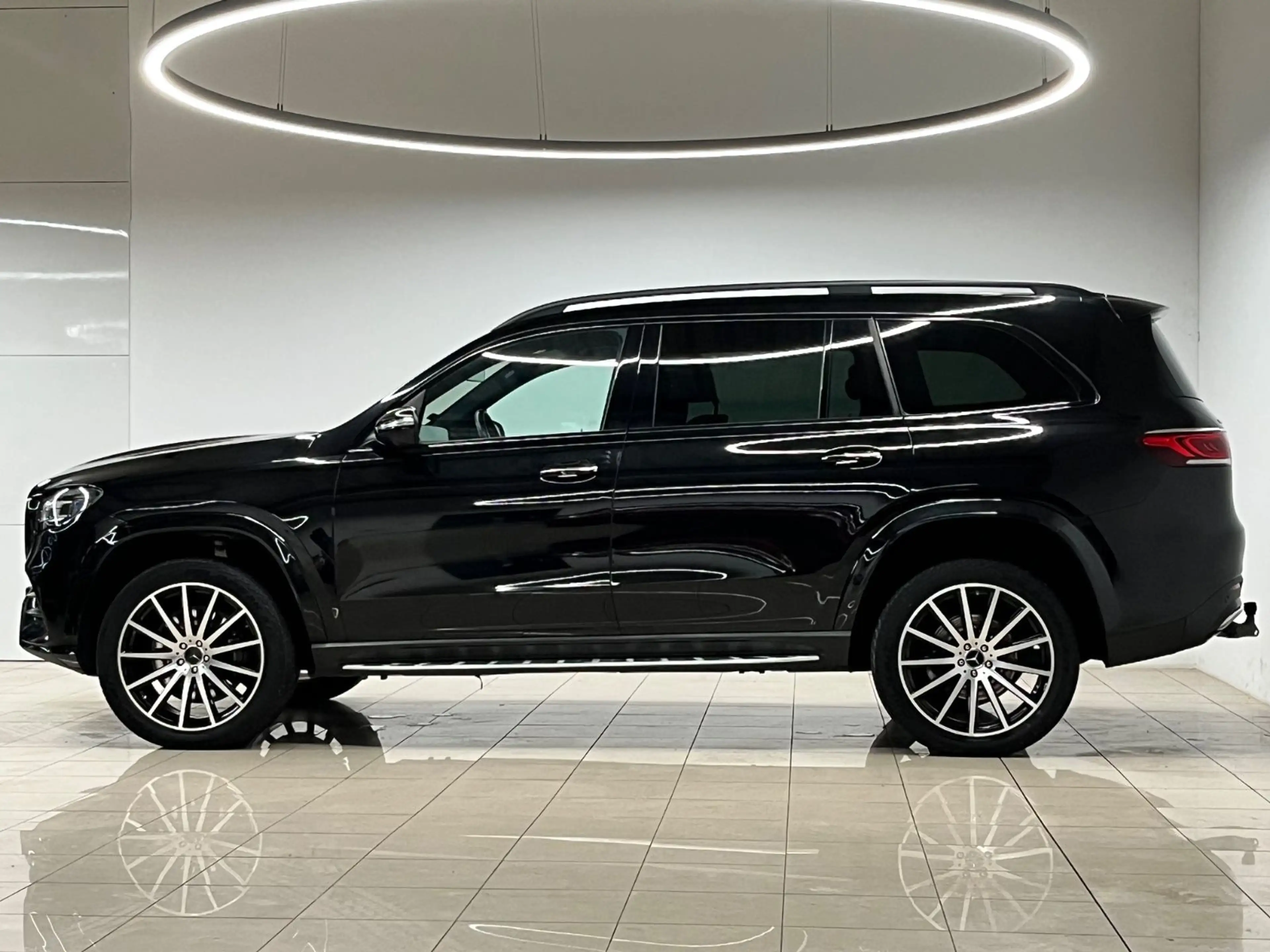 Mercedes-Benz GLS 400 d 4MATIC PANO HEADUP 7-Sitzer AMG NightP — photo 5