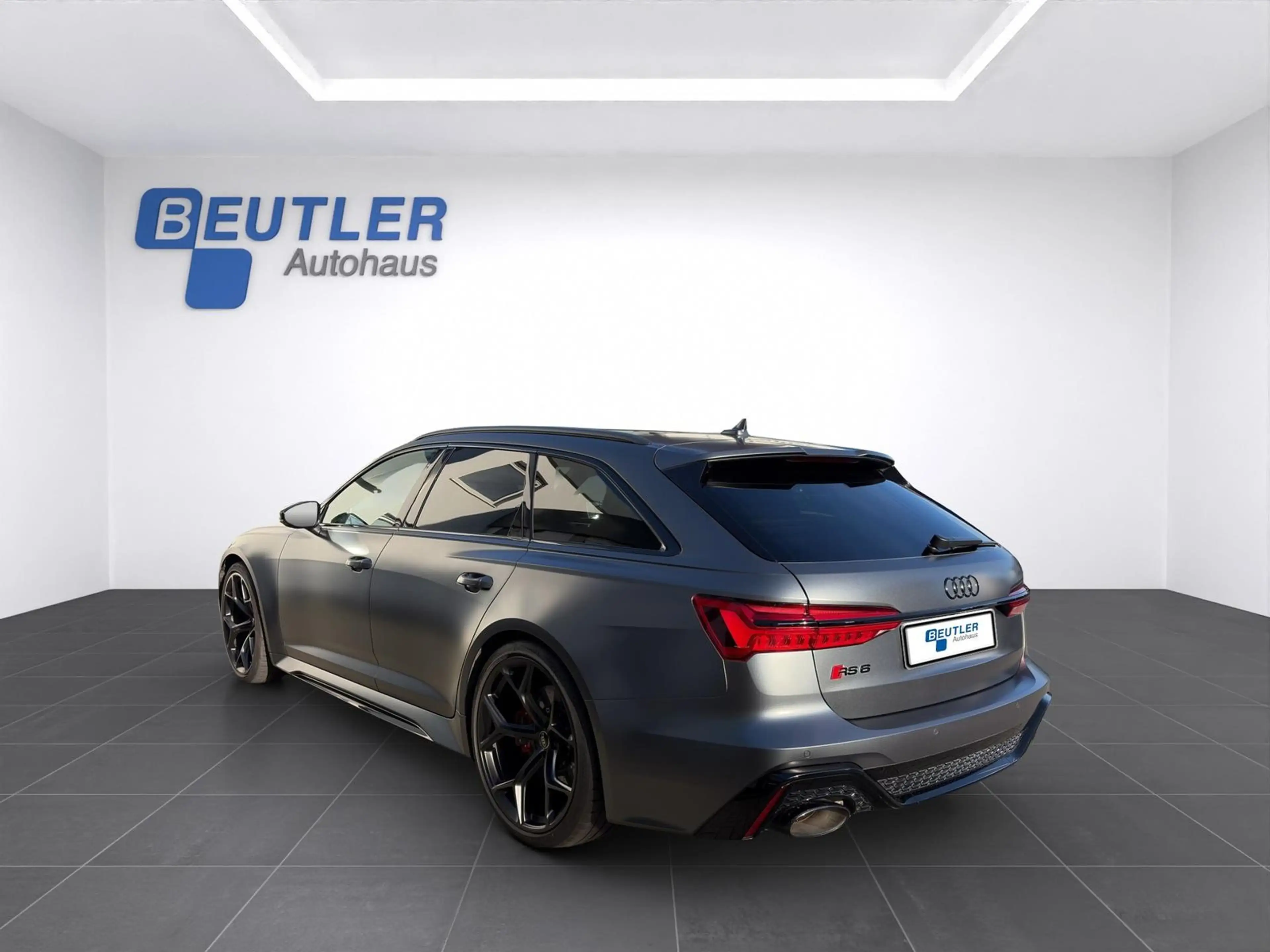 Audi RS6 Avant 4.0 TFSI q performance 22" Keramik — photo 3