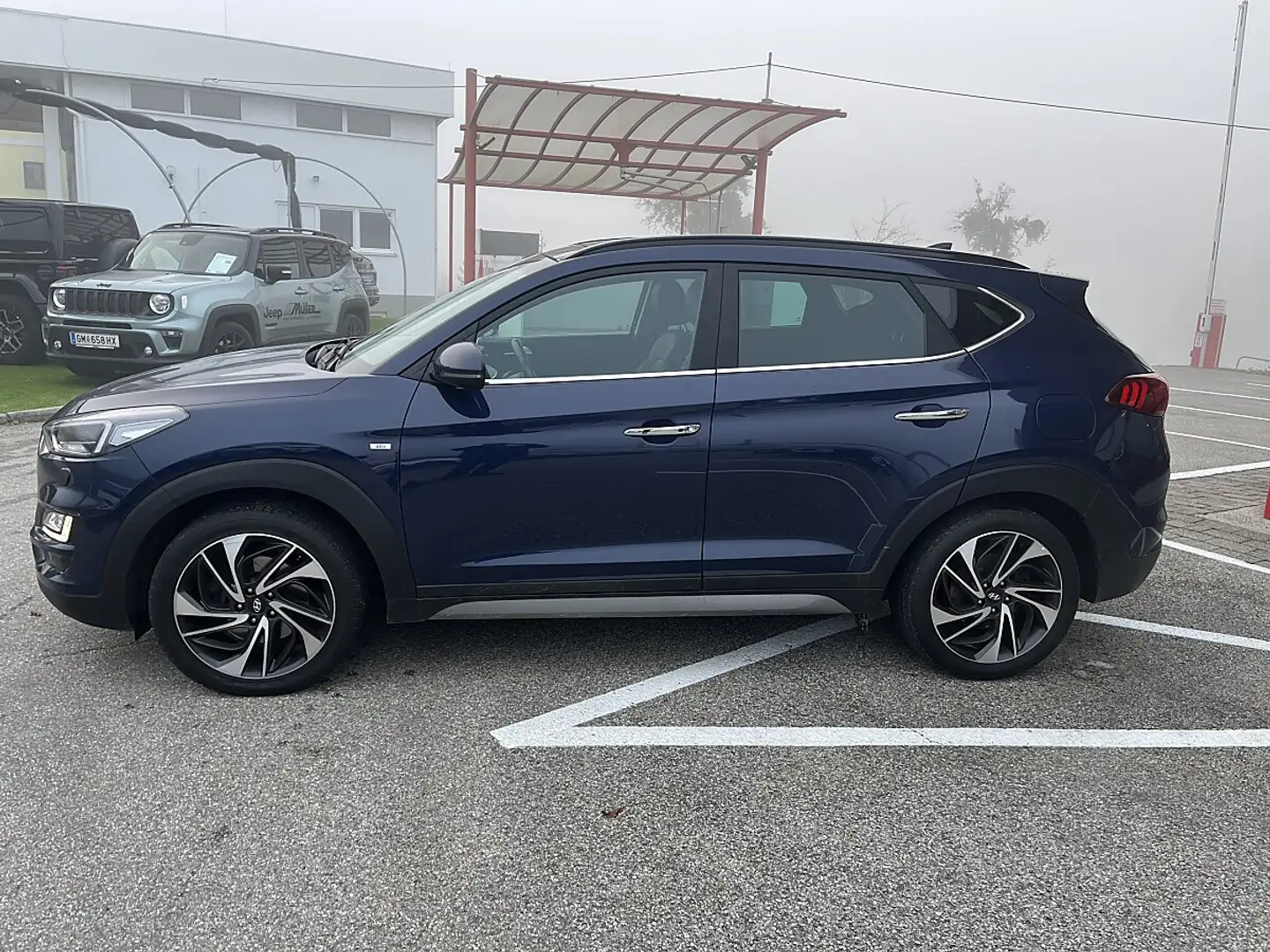 Hyundai TUCSON Tucson 2,0 CRDI 4WD Level 6 Aut. Blau - 2