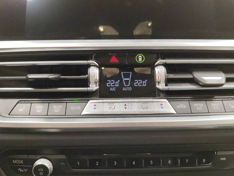 BMW 420 dxA 190 Coupé Kit M *LED-NAVI-CUIR SPORT-TOIT OUVRANT-ATTELAGE-KEYLESS-HARMAN KARDON* — photo 12