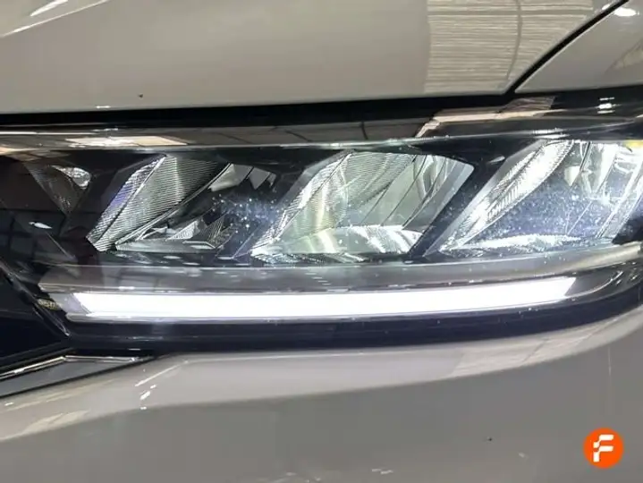 Volkswagen T-Roc 2022, foto 25