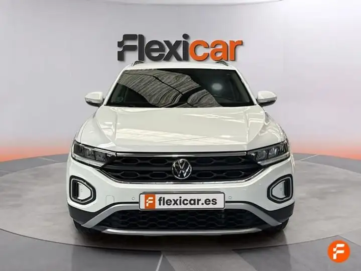 Volkswagen T-Roc 2022, foto 2