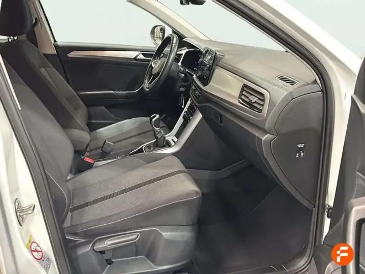 Volkswagen T-Roc 2022, foto 21