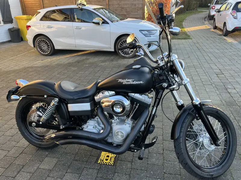 Harley-Davidson Dyna Street Bob