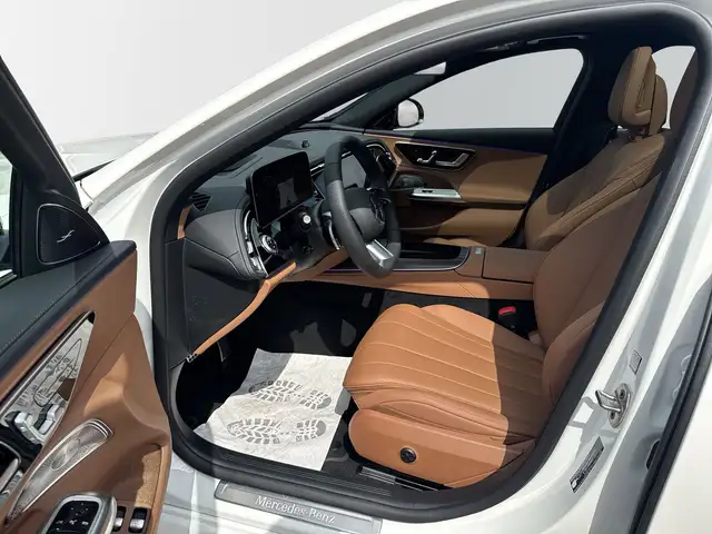 Mercedes-Benz 300 view 8
