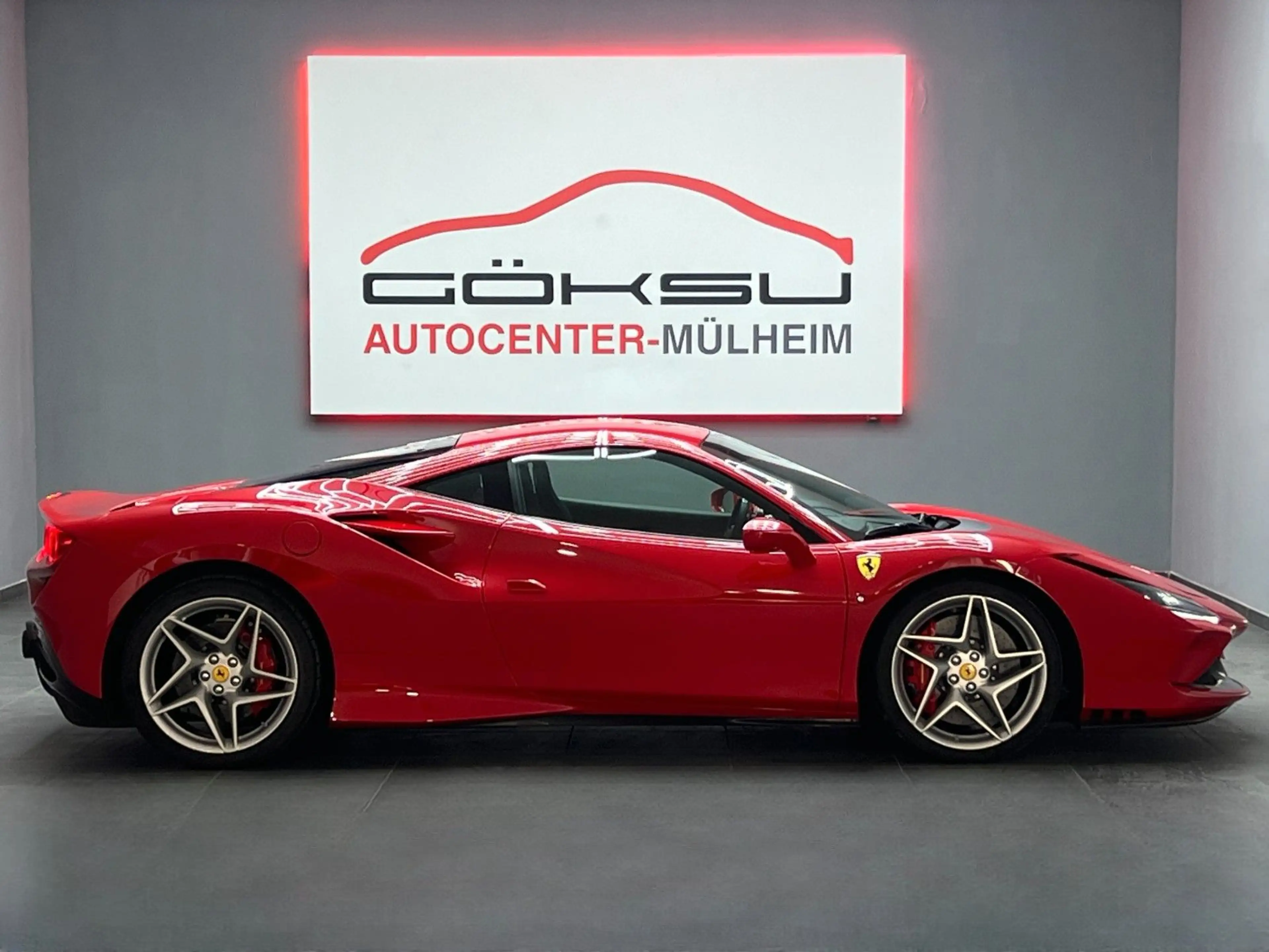 Ferrari F8 Tributo Carbon*RacingSeat*Passang.Display* — photo 5