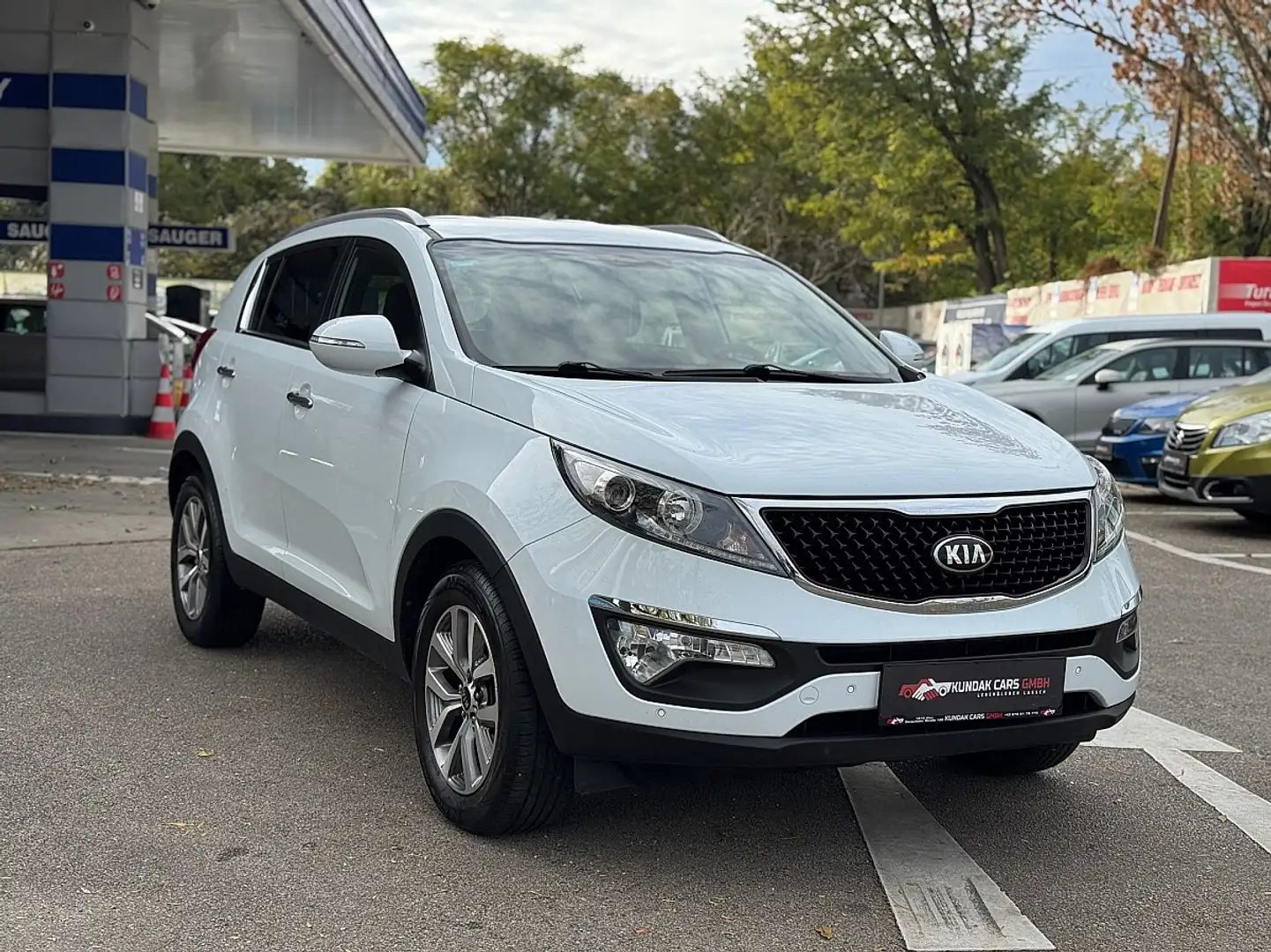 Kia Sportage 20 Jahre Edition 1,7 CRDi 2WD ISG **ERSTBESITZ** Weiß - 1