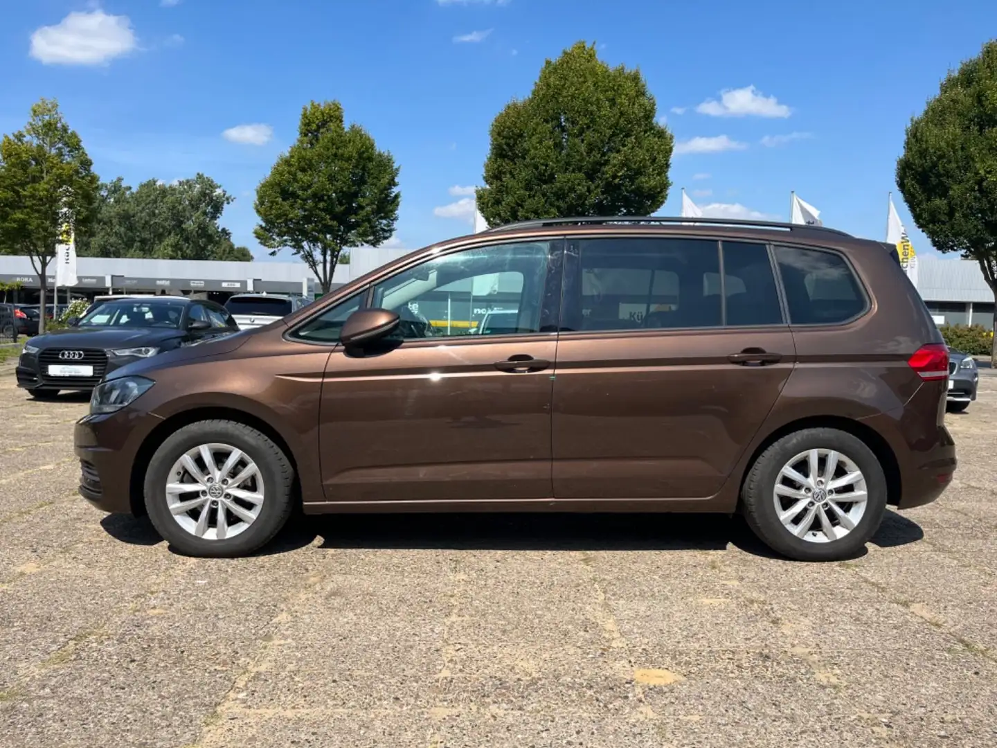 Volkswagen Touran 2.0 TDI Scheckheft,Panorama-Dach,TÜV NEU Braun - 2