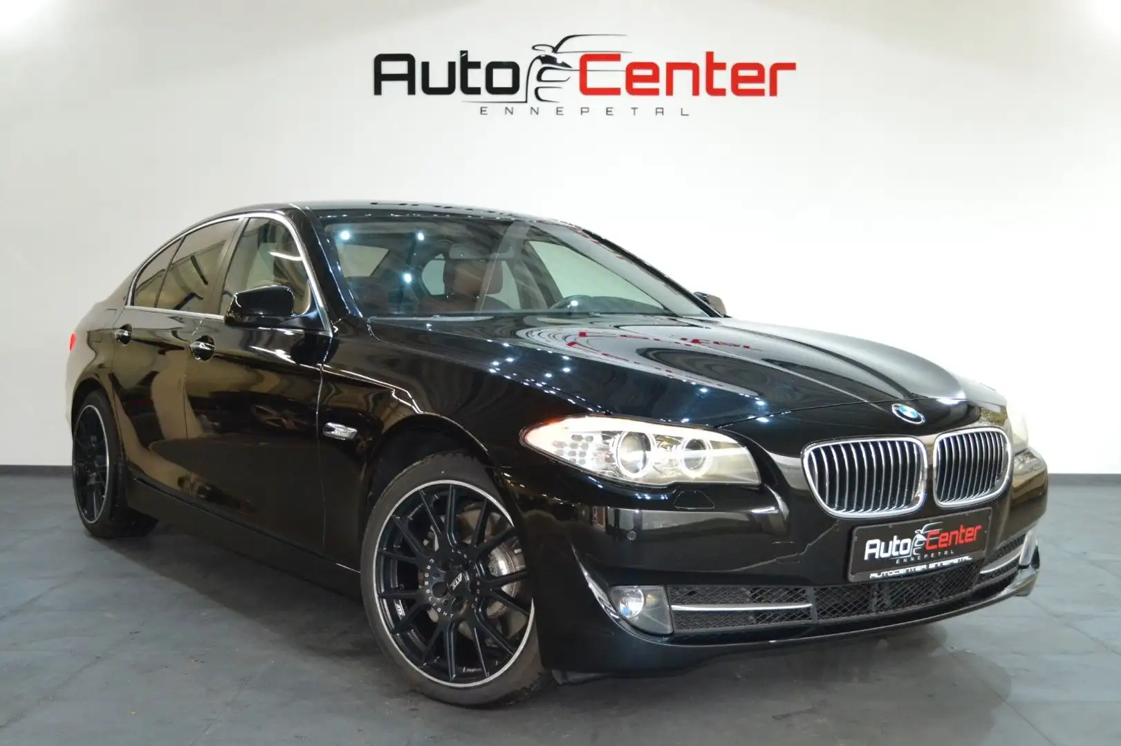 BMW 530 i Lim.*Deutsches Fzg.*Navi*TV*20 Zoll*Leder* Schwarz - 2