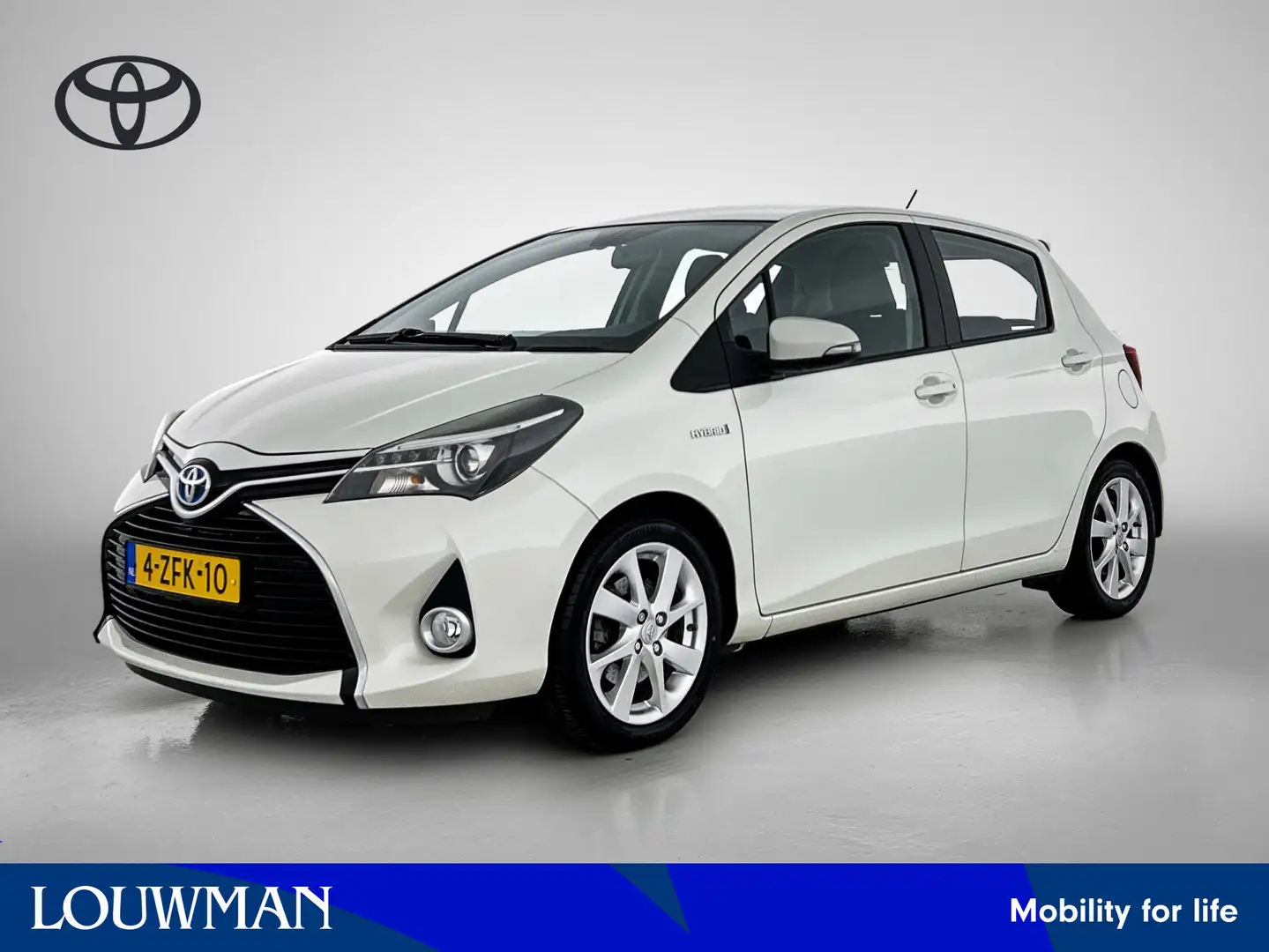 Toyota Yaris 1.5 Hybrid Dynamic | Navigatie | Afneembare trekha Wit - 1